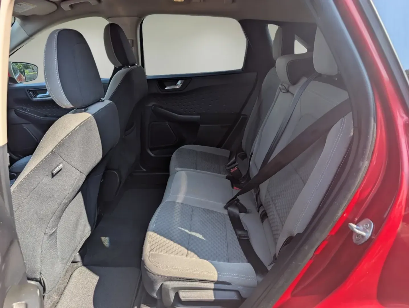 2020 Ford Escape SE (1FMCU0G64LU) with an Other engine, located at 3959 U.S. 80 W, Phenix City, AL, 36870, (334) 297-4885, 32.469296, -85.135185 - **Experience Adventure with the 2020 Ford Escape SE Your Ideal SUV for Life's Journeys!**<br /> <br /> Are you ready to elevate your daily commute or embark on weekend getaways with the perfect vehicle? Look no further than this stunning 2020 Ford Escape SE, available now at Gils Auto in Phenix Cit - Photo#10