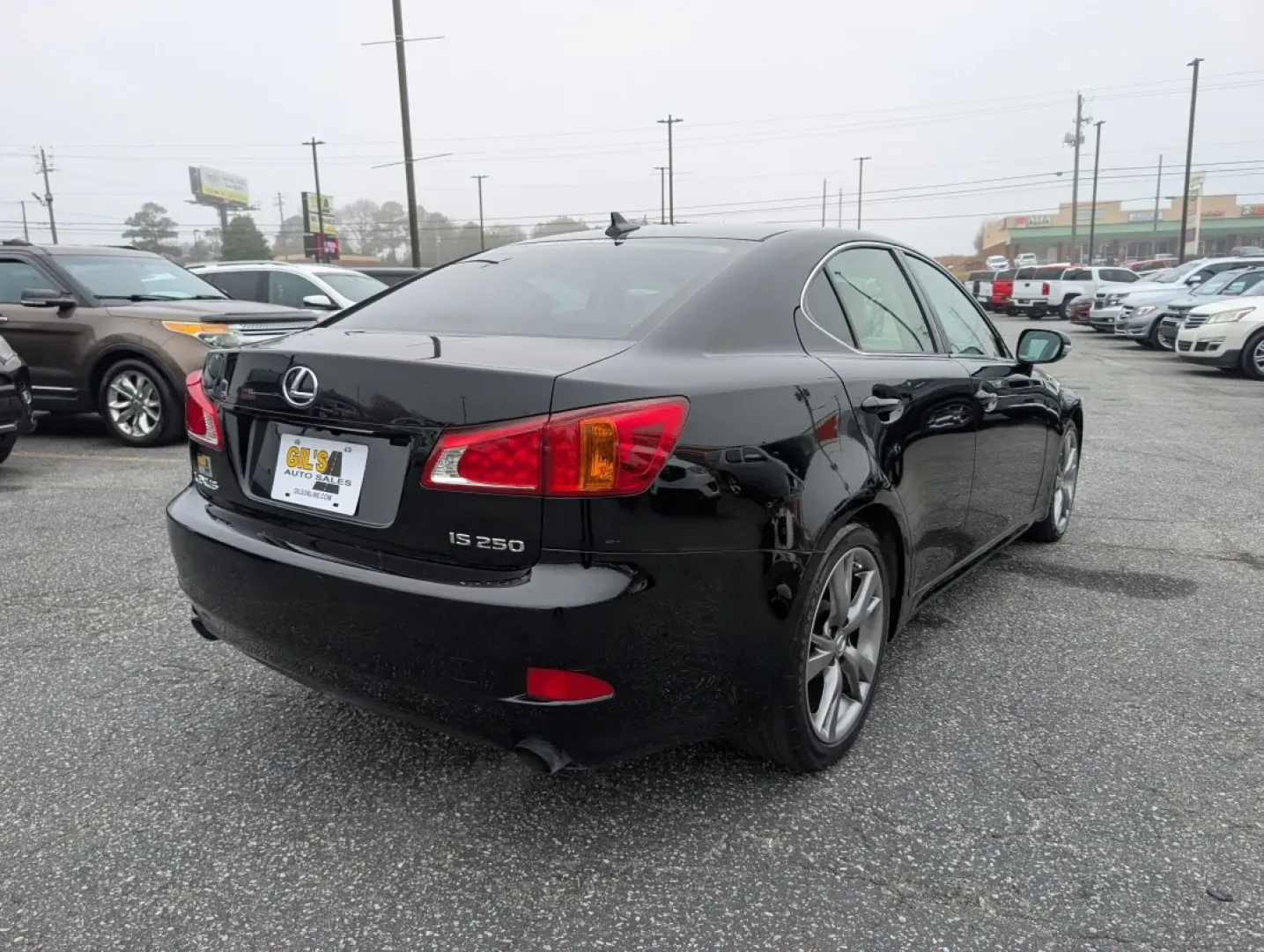 2010 Lexus IS 250 (JTHBF5C28A5) with an Other engine, located at 1430 Gateway Drive, Opelika, AL, 36801, (334) 239-0944, 32.637871, -85.409790 - Are you ready to elevate your driving experience? Whether you're commuting to work, running errands, or embarking on weekend adventures, the 2010 Lexus IS 250 is the perfect blend of luxury and practicality. This sleek sedan is designed for those who appreciate comfort, performance, and style. At Gi - Photo#4