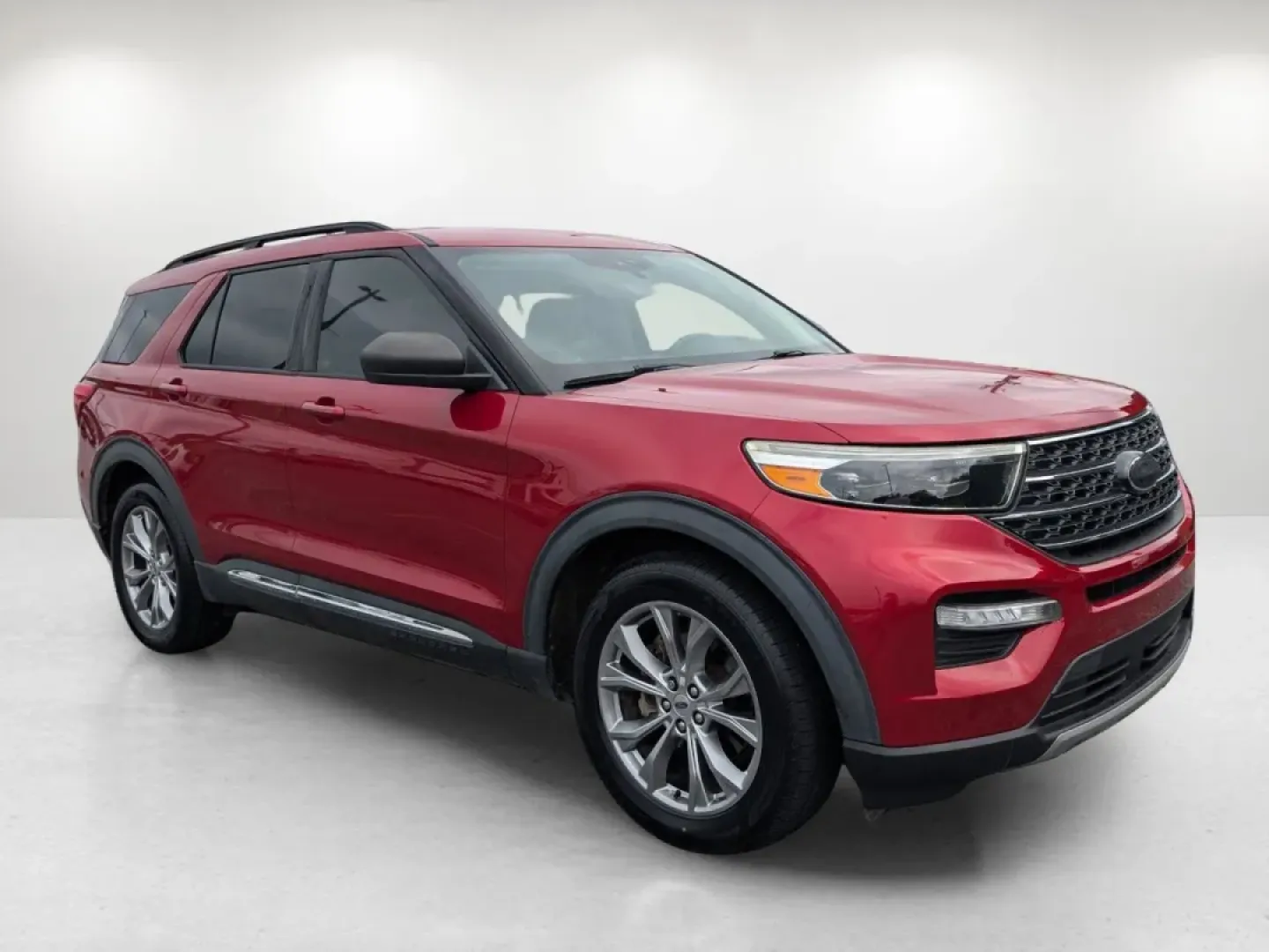 2020 Ford Explorer XLT (1FMSK7DH1LG) with an Other engine, located at 5115 14th Ave., Columbus, GA, 31904, (706) 323-0345, 32.511494, -84.971046 - **Discover Adventure with the 2020 Ford Explorer XLT at Gils Auto in Phenix City, AL!**<br /> <br /> Are you ready to elevate your family adventures and weekend getaways? The 2020 Ford Explorer XLT, a standout SUV, is designed for those who crave versatility and comfort on the road. Whether you're n - Photo#2