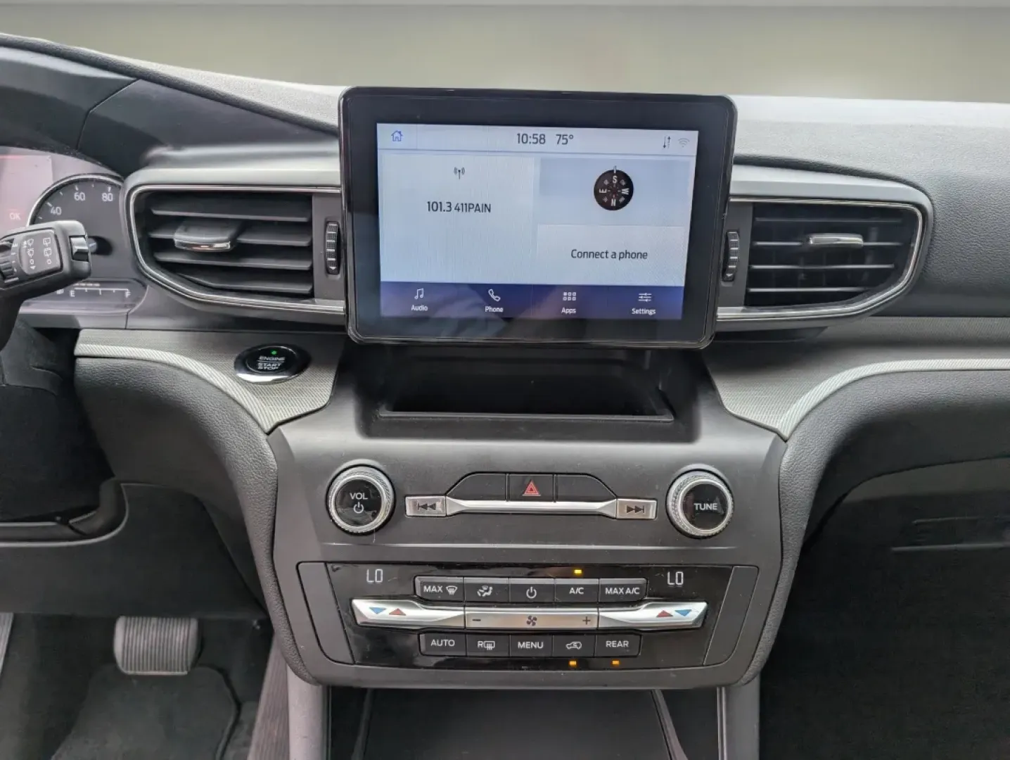 2020 Ford Explorer XLT (1FMSK7DH1LG) with an Other engine, located at 5115 14th Ave., Columbus, GA, 31904, (706) 323-0345, 32.511494, -84.971046 - **Discover Adventure with the 2020 Ford Explorer XLT at Gils Auto in Phenix City, AL!**<br /> <br /> Are you ready to elevate your family adventures and weekend getaways? The 2020 Ford Explorer XLT, a standout SUV, is designed for those who crave versatility and comfort on the road. Whether you're n - Photo#16