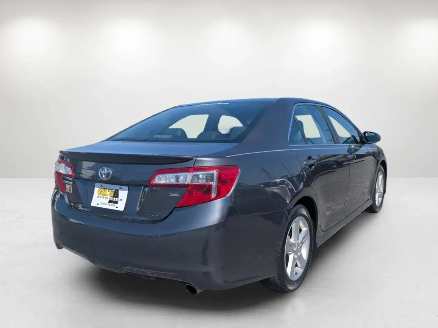 2013 Toyota Camry SE (4T1BF1FK2DU) with an Other engine, located at 5115 14th Ave., Columbus, GA, 31904, (706) 323-0345, 32.511494, -84.971046 - Are you a budget-conscious buyer looking for a reliable vehicle that fits seamlessly into your daily life? Look no further than this 2013 Toyota Camry, available now at Gils Auto in Phenix City, AL. Perfect for those long commutes or weekend adventures, this sedan offers a blend of comfort, safety, - Photo#4