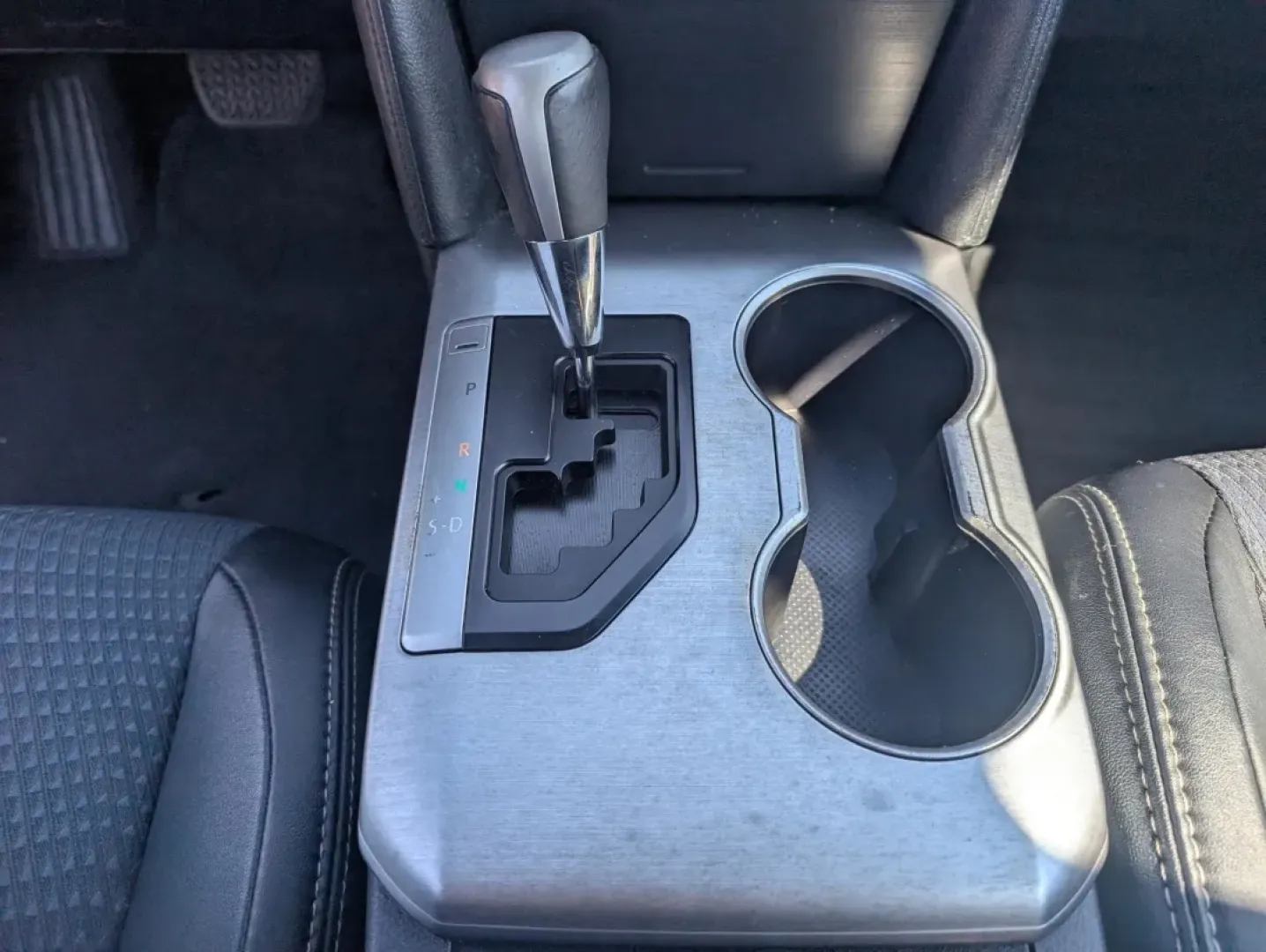 2013 Toyota Camry SE (4T1BF1FK2DU) with an Other engine, located at 5115 14th Ave., Columbus, GA, 31904, (706) 323-0345, 32.511494, -84.971046 - Are you a budget-conscious buyer looking for a reliable vehicle that fits seamlessly into your daily life? Look no further than this 2013 Toyota Camry, available now at Gils Auto in Phenix City, AL. Perfect for those long commutes or weekend adventures, this sedan offers a blend of comfort, safety, - Photo#13