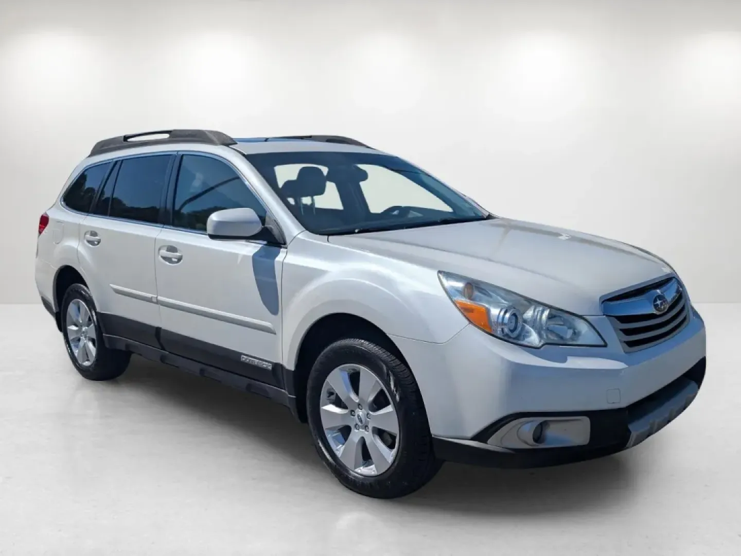 2012 /Warm Ivory Subaru Outback 2.5i Limited (4S4BRBKC5C3) with an Other engine, located at 5115 14th Ave., Columbus, GA, 31904, (706) 323-0345, 32.511494, -84.971046 - **Adventure Awaits with the 2012 Subaru Outback 2.5i Limited Your Perfect Companion for Family Road Trips!**<br /> <br /> Are you ready to embark on unforgettable journeys with your family or friends? The 2012 Subaru Outback 2.5i Limited is the ideal vehicle that combines comfort, space, and versat - Photo#2