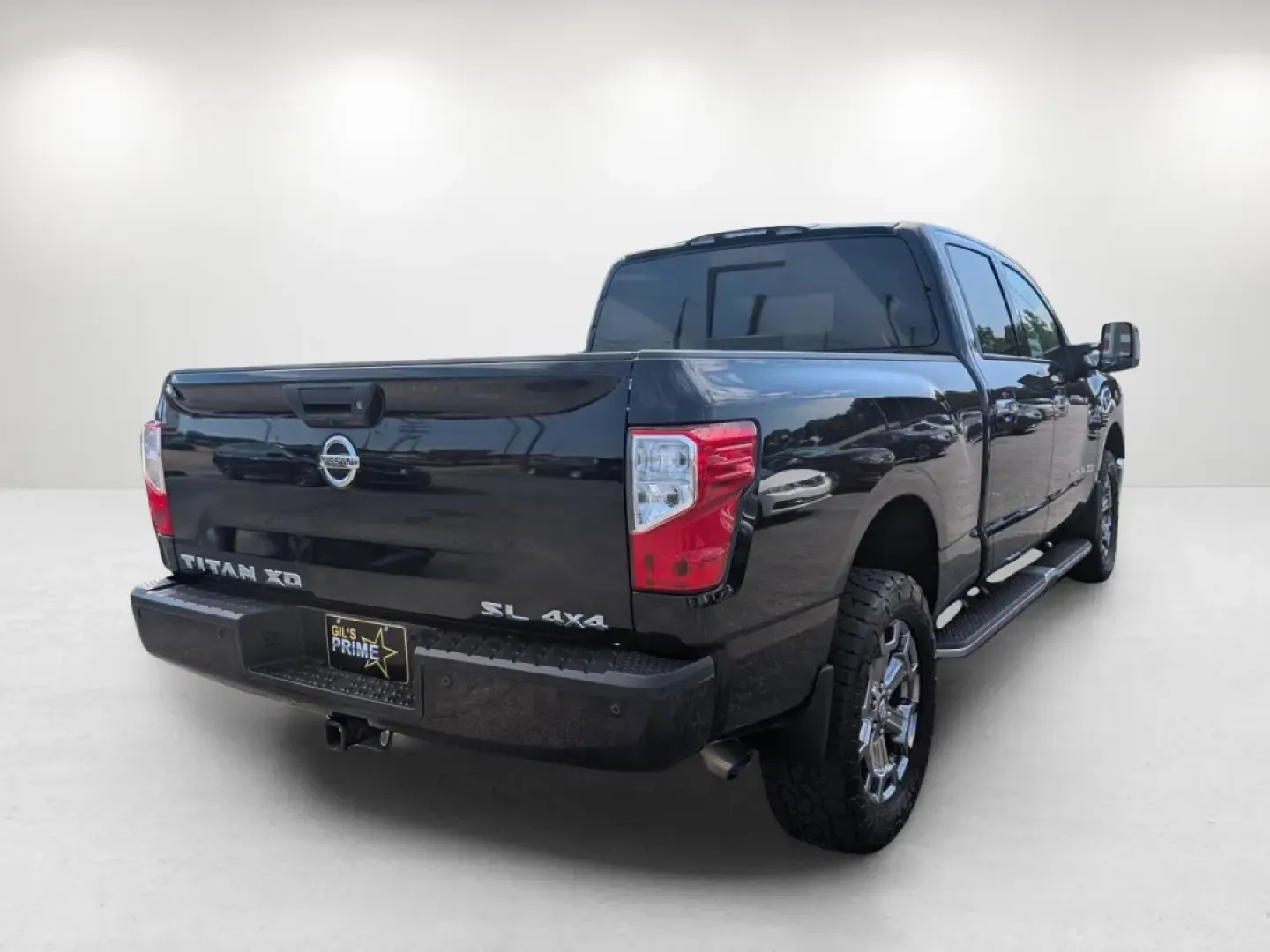 2017 /Black Nissan Titan XD SL (1N6BA1F49HN) with an Other engine, located at 1430 Gateway Drive, Opelika, AL, 36801, (334) 239-0944, 32.637871, -85.409790 - **Elevate Your Adventures with the 2017 Nissan Titan XD Perfect for the Modern Lifestyle!**<br /> <br /> Are you ready to upgrade your driving experience? Whether you're a growing family needing room and versatility, a weekend warrior craving off-road adventures, or simply someone who values comfor - Photo#4