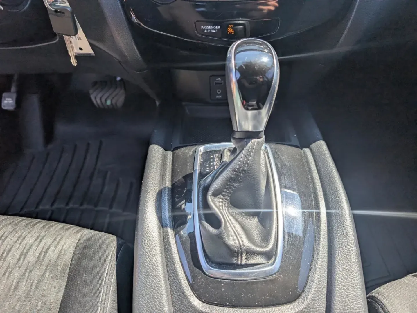 2017 /Charcoal Nissan Rogue S (KNMAT2MT2HP) with an Other engine, located at 5115 14th Ave., Columbus, GA, 31904, (706) 323-0345, 32.511494, -84.971046 - **Explore Adventure with the 2017 Nissan Rogue at Gils Auto in Phenix City, AL!**<br /> <br /> Are you ready to elevate your daily drives and weekend adventures? The 2017 Nissan Rogue is the perfect companion for families, commuters, and anyone who loves exploring the open road. With its spacious in - Photo#13