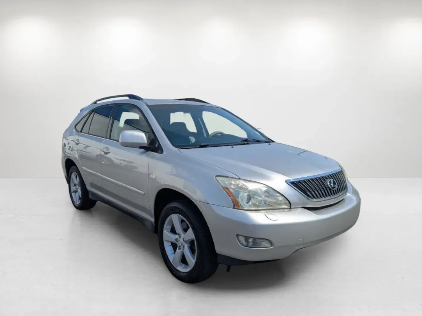 2006 Lexus RX 330 (2T2GA31U86C) with an Other engine, located at 3959 U.S. 80 W, Phenix City, AL, 36870, (334) 297-4885, 32.469296, -85.135185 - **Discover Your Next Adventure with the 2006 Lexus RX 330 at Gils Auto Phenix City, AL**<br /> <br /> Are you ready to elevate your lifestyle with a vehicle that embodies luxury and practicality? Look no further than the 2006 Lexus RX 330, a perfect blend of comfort and capability for families, com - Photo#2