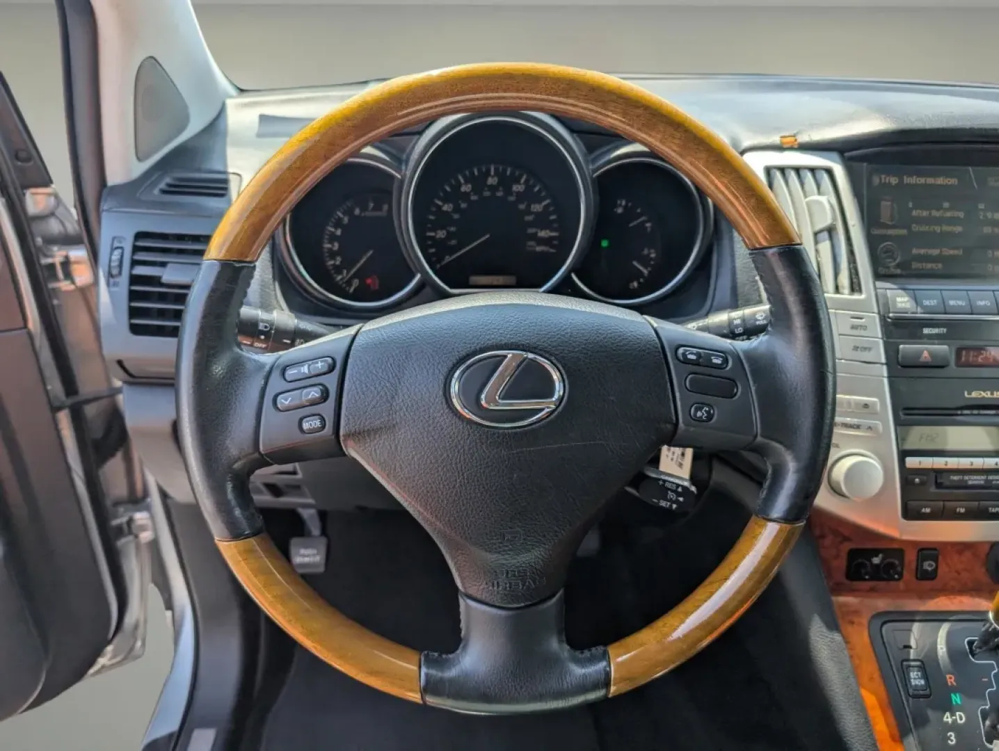 2006 Lexus RX 330 (2T2GA31U86C) with an Other engine, located at 3959 U.S. 80 W, Phenix City, AL, 36870, (334) 297-4885, 32.469296, -85.135185 - **Discover Your Next Adventure with the 2006 Lexus RX 330 at Gils Auto Phenix City, AL**<br /> <br /> Are you ready to elevate your lifestyle with a vehicle that embodies luxury and practicality? Look no further than the 2006 Lexus RX 330, a perfect blend of comfort and capability for families, com - Photo#12