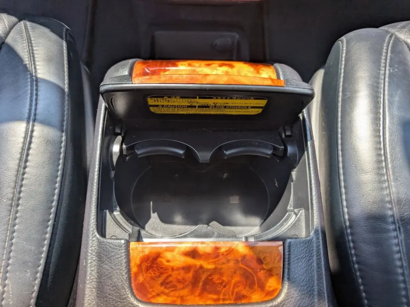 2006 Lexus RX 330 (2T2GA31U86C) with an Other engine, located at 3959 U.S. 80 W, Phenix City, AL, 36870, (334) 297-4885, 32.469296, -85.135185 - **Discover Your Next Adventure with the 2006 Lexus RX 330 at Gils Auto Phenix City, AL**<br /> <br /> Are you ready to elevate your lifestyle with a vehicle that embodies luxury and practicality? Look no further than the 2006 Lexus RX 330, a perfect blend of comfort and capability for families, com - Photo#15