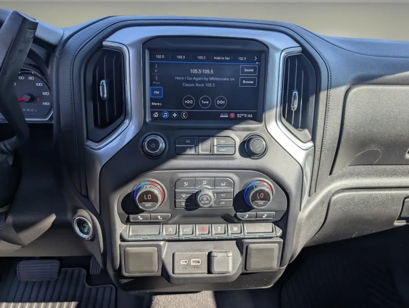 2020 /Jet Black Chevrolet Silverado 1500 LT (3GCPWCED0LG) with an Other engine, located at 7000 Northlake Connector, Columbus, GA, 31904, (706) 987-8085, 32.524975, -84.978134 - ### Hit the Road in Style: 2020 Chevrolet Silverado 1500 LT Crew Cab Pickup at Gils Auto<br /> <br /> Are you ready to elevate your driving experience while tackling daily tasks, weekend adventures, or family road trips? The 2020 Chevrolet Silverado 1500 LT Crew Cab Pickup is the perfect vehicle for - Photo#14