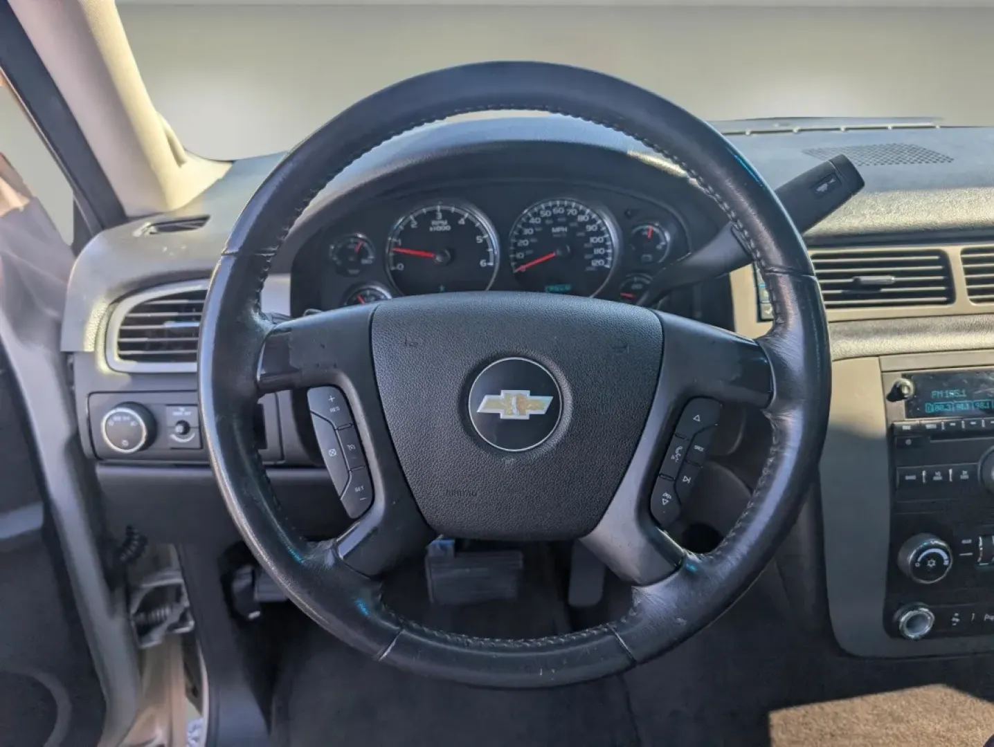 2009 /Ebony Chevrolet Tahoe LS (1GNEC13329R) with an Other engine, located at 5115 14th Ave., Columbus, GA, 31904, (706) 323-0345, 32.511494, -84.971046 - **Explore the Open Road in This 2009 Chevrolet Tahoe Your Next Adventure Awaits!**<br /> <br /> Are you dreaming of weekend getaways with family, or perhaps a reliable companion for your daily commute? Look no further! The 2009 Chevrolet Tahoe LS is the ideal SUV for those who crave versatility wit - Photo#16