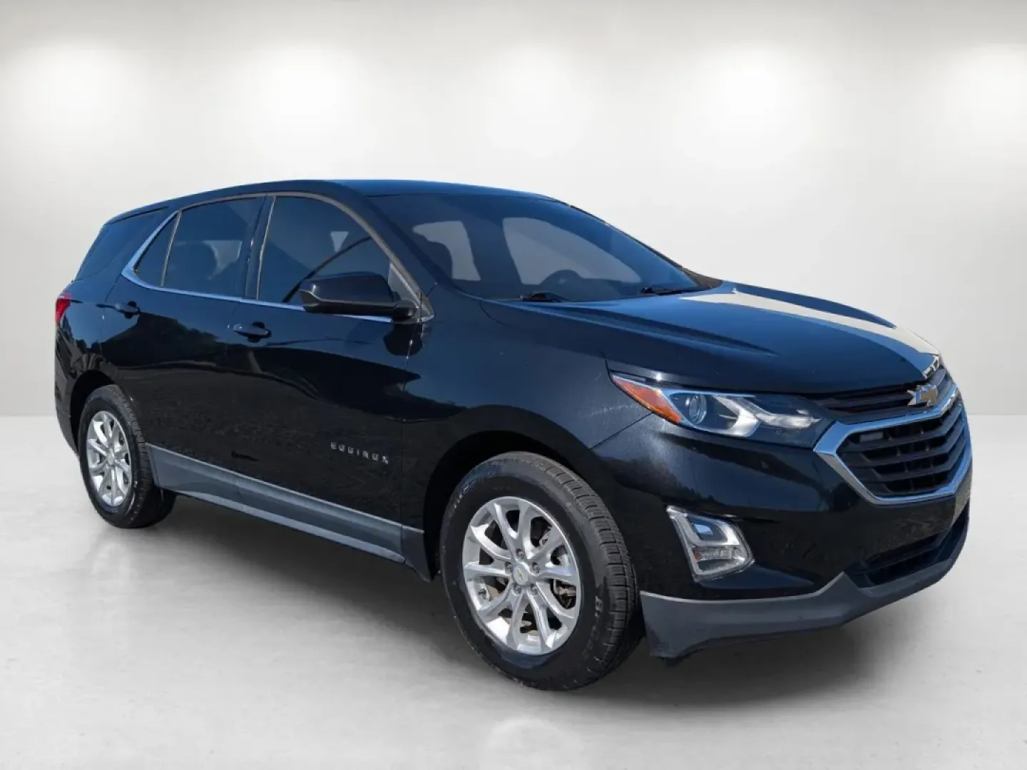 2018 /Jet Black Chevrolet Equinox LT (2GNAXJEVXJ6) with an Other engine, located at 1430 Gateway Drive, Opelika, AL, 36801, (334) 239-0944, 32.637871, -85.409790 - **Discover Your Next Adventure with the 2018 Chevrolet Equinox LT at Gils Auto in Phenix City, AL!**<br /> <br /> Are you looking for a versatile SUV that fits seamlessly into your lifestyle? The 2018 Chevrolet Equinox LT is the perfect blend of style, functionality, and reliability. Whether you're - Photo#2