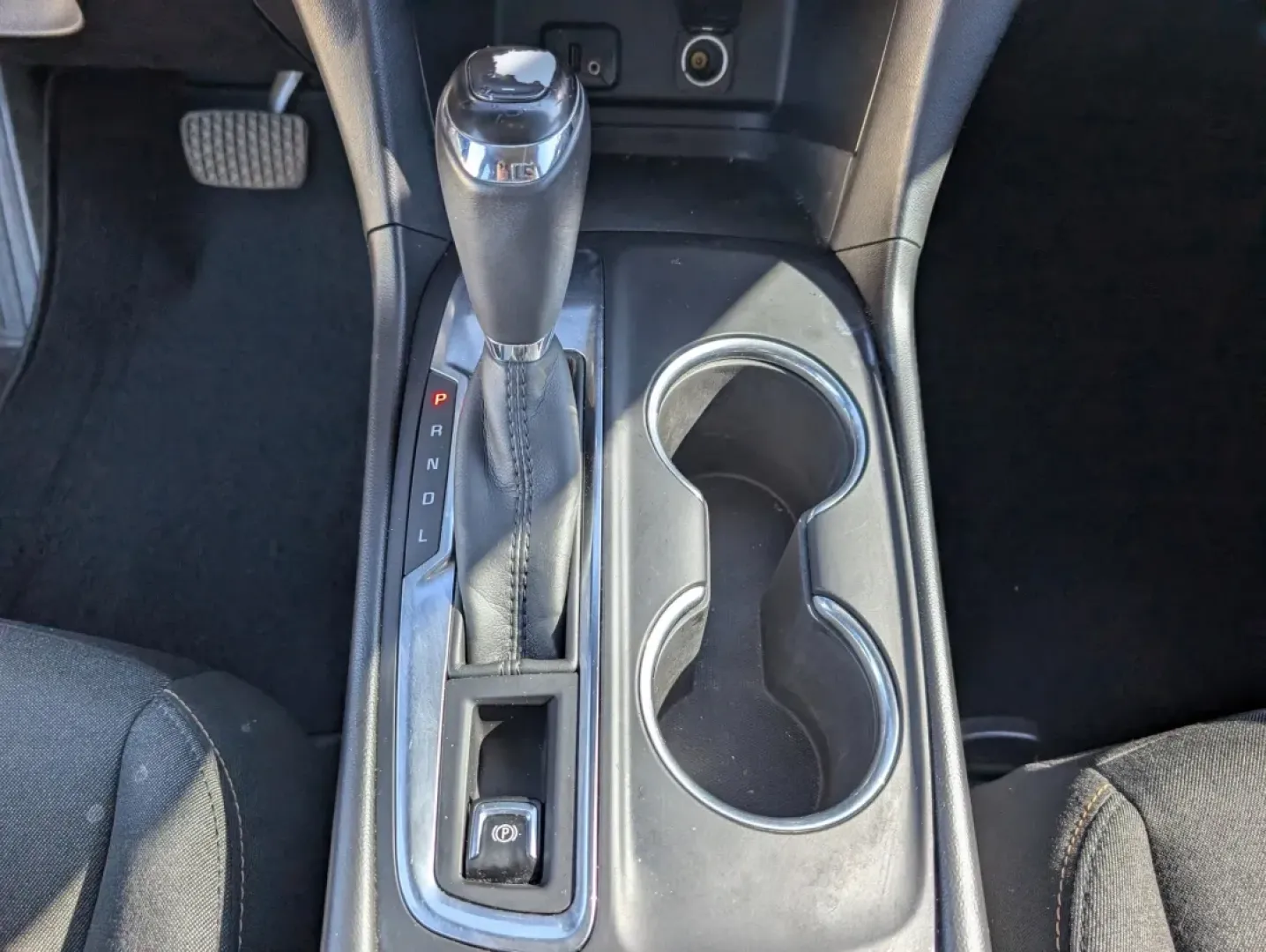 2018 /Jet Black Chevrolet Equinox LT (2GNAXJEVXJ6) with an Other engine, located at 1430 Gateway Drive, Opelika, AL, 36801, (334) 239-0944, 32.637871, -85.409790 - **Discover Your Next Adventure with the 2018 Chevrolet Equinox LT at Gils Auto in Phenix City, AL!**<br /> <br /> Are you looking for a versatile SUV that fits seamlessly into your lifestyle? The 2018 Chevrolet Equinox LT is the perfect blend of style, functionality, and reliability. Whether you're - Photo#13