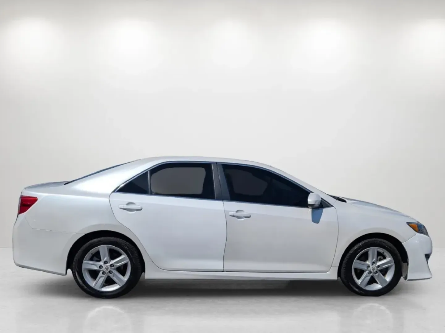 2012 Toyota Camry SE (4T1BF1FK3CU) with an Other engine, located at 804 22nd Ave, Phenix City, AL, 36870, (334) 297-1860, 32.484749, -85.024475 - **Discover Your Perfect Ride: 2012 Toyota Camry SE Ideal for Daily Commuters and Family Adventures!**<br /> <br /> Are you searching for a reliable sedan that balances comfort, style, and performance? Look no further! The 2012 Toyota Camry SE is the perfect vehicle for your daily commutes, weekend - Photo#3