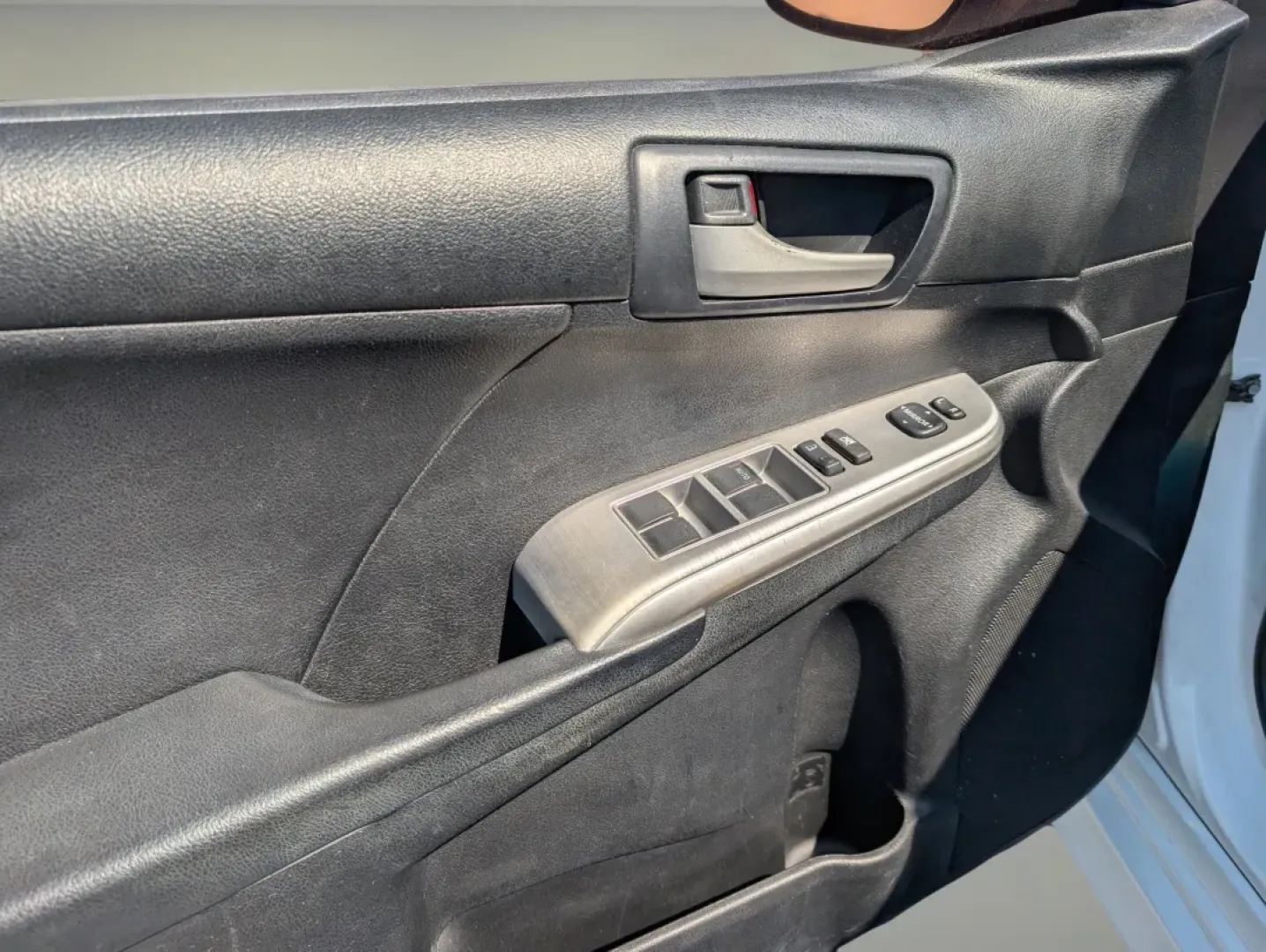 2012 Toyota Camry SE (4T1BF1FK3CU) with an Other engine, located at 804 22nd Ave, Phenix City, AL, 36870, (334) 297-1860, 32.484749, -85.024475 - **Discover Your Perfect Ride: 2012 Toyota Camry SE Ideal for Daily Commuters and Family Adventures!**<br /> <br /> Are you searching for a reliable sedan that balances comfort, style, and performance? Look no further! The 2012 Toyota Camry SE is the perfect vehicle for your daily commutes, weekend - Photo#8