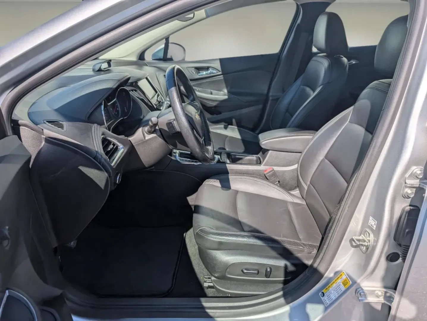 2017 /Jet Black Chevrolet Cruze Premier (3G1BF6SM9HS) with an Other engine, located at 804 22nd Ave, Phenix City, AL, 36870, (334) 297-1860, 32.484749, -85.024475 - **Hit the Road in Style with the 2017 Chevrolet Cruze Premier Perfect for Your Daily Commute or Weekend Getaways!**<br /> <br /> When it comes to finding a vehicle that seamlessly fits into your lifestyle, the 2017 Chevrolet Cruze Premier is a top contender. Whether you're a busy professional navig - Photo#10