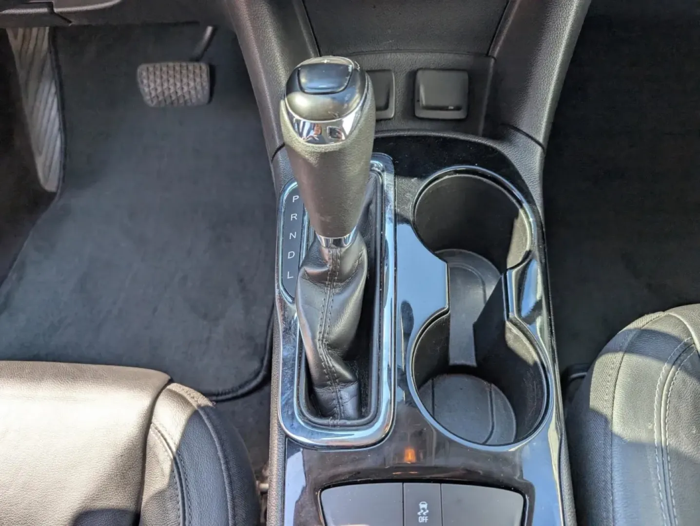 2017 /Jet Black Chevrolet Cruze Premier (3G1BF6SM9HS) with an Other engine, located at 804 22nd Ave, Phenix City, AL, 36870, (334) 297-1860, 32.484749, -85.024475 - **Hit the Road in Style with the 2017 Chevrolet Cruze Premier Perfect for Your Daily Commute or Weekend Getaways!**<br /> <br /> When it comes to finding a vehicle that seamlessly fits into your lifestyle, the 2017 Chevrolet Cruze Premier is a top contender. Whether you're a busy professional navig - Photo#14