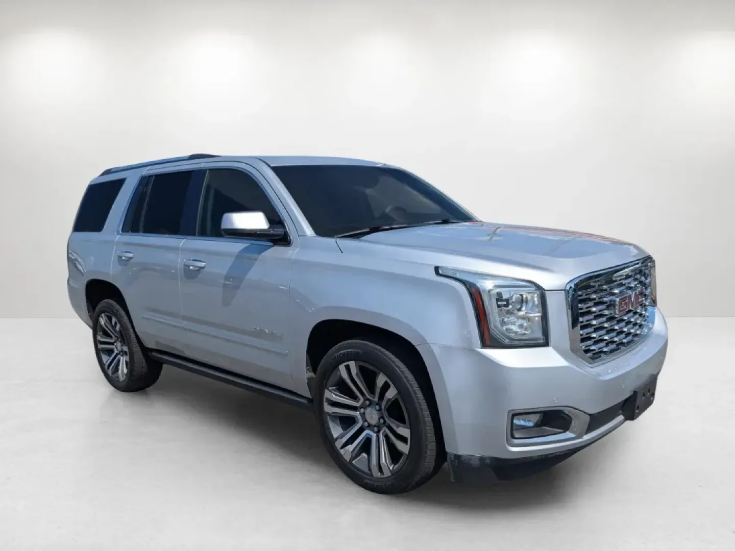 2019 /Jet Black GMC Yukon Denali (1GKS2CKJ8KR) with an Other engine, located at 5115 14th Ave., Columbus, GA, 31904, (706) 323-0345, 32.511494, -84.971046 - **Find Your Adventure with the 2019 GMC Yukon Denali at Gils Auto!**<br /> <br /> If you're seeking a vehicle that combines luxury, power, and versatility, look no further than our stunning 2019 GMC Yukon Denali, available now at Gils Auto in Phenix City, AL. Perfect for families needing ample space - Photo#2