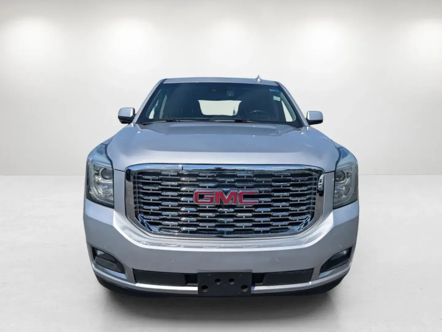 2019 /Jet Black GMC Yukon Denali (1GKS2CKJ8KR) with an Other engine, located at 1430 Gateway Drive, Opelika, AL, 36801, (334) 239-0944, 32.637871, -85.409790 - **Find Your Adventure with the 2019 GMC Yukon Denali at Gils Auto!**<br /> <br /> If you're seeking a vehicle that combines luxury, power, and versatility, look no further than our stunning 2019 GMC Yukon Denali, available now at Gils Auto in Phenix City, AL. Perfect for families needing ample space - Photo#1