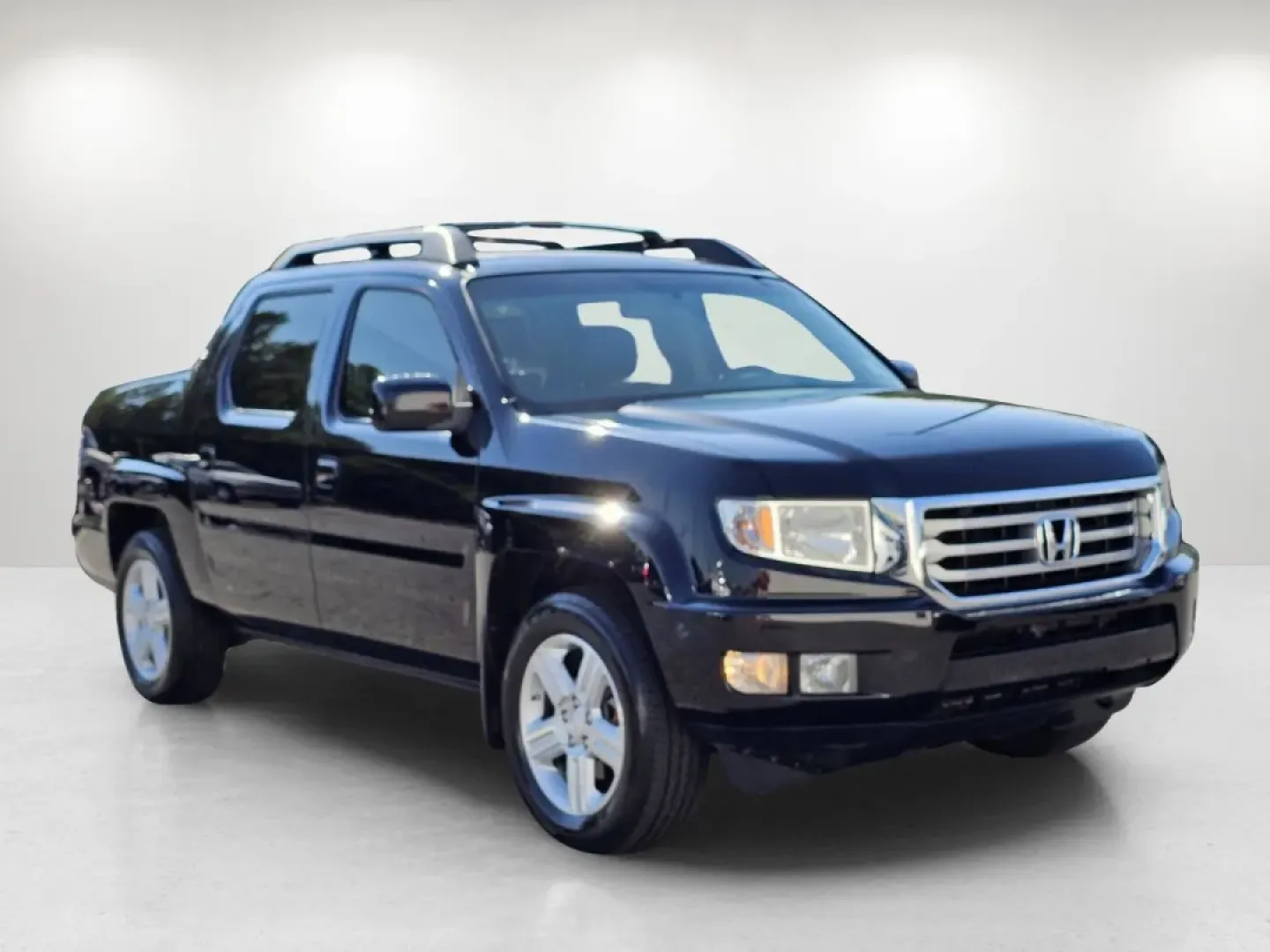 2012 Honda Ridgeline RTL (5FPYK1F56CB) with an Other engine, located at 521 Old Farm Lane Rd, Prattville, AL, 36066, (334) 325-1505, 32.482460, -86.416367 - **Unleash Your Adventure with the 2012 Honda Ridgeline RTL Perfect for Every Journey!**<br /> <br /> Are you ready to take your weekend adventures to the next level or seamlessly manage your daily commute? Look no further than Gils Auto in Phenix City, AL! Our 2012 Honda Ridgeline RTL is the ultima - Photo#2