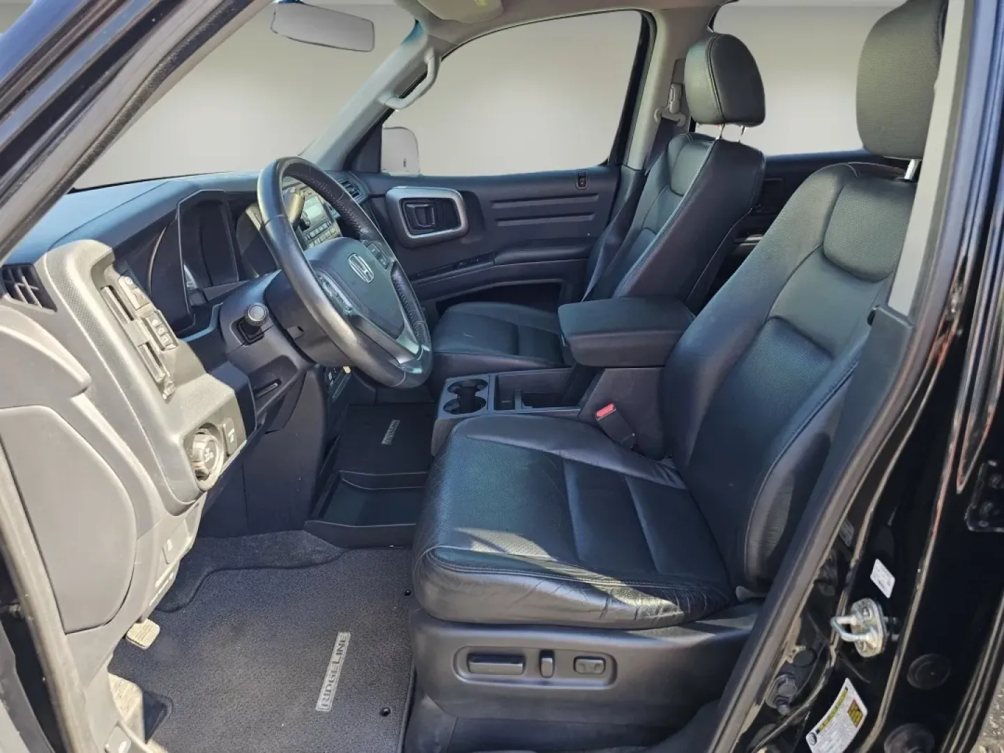 2012 Honda Ridgeline RTL (5FPYK1F56CB) with an Other engine, located at 521 Old Farm Lane Rd, Prattville, AL, 36066, (334) 325-1505, 32.482460, -86.416367 - **Unleash Your Adventure with the 2012 Honda Ridgeline RTL Perfect for Every Journey!**<br /> <br /> Are you ready to take your weekend adventures to the next level or seamlessly manage your daily commute? Look no further than Gils Auto in Phenix City, AL! Our 2012 Honda Ridgeline RTL is the ultima - Photo#9