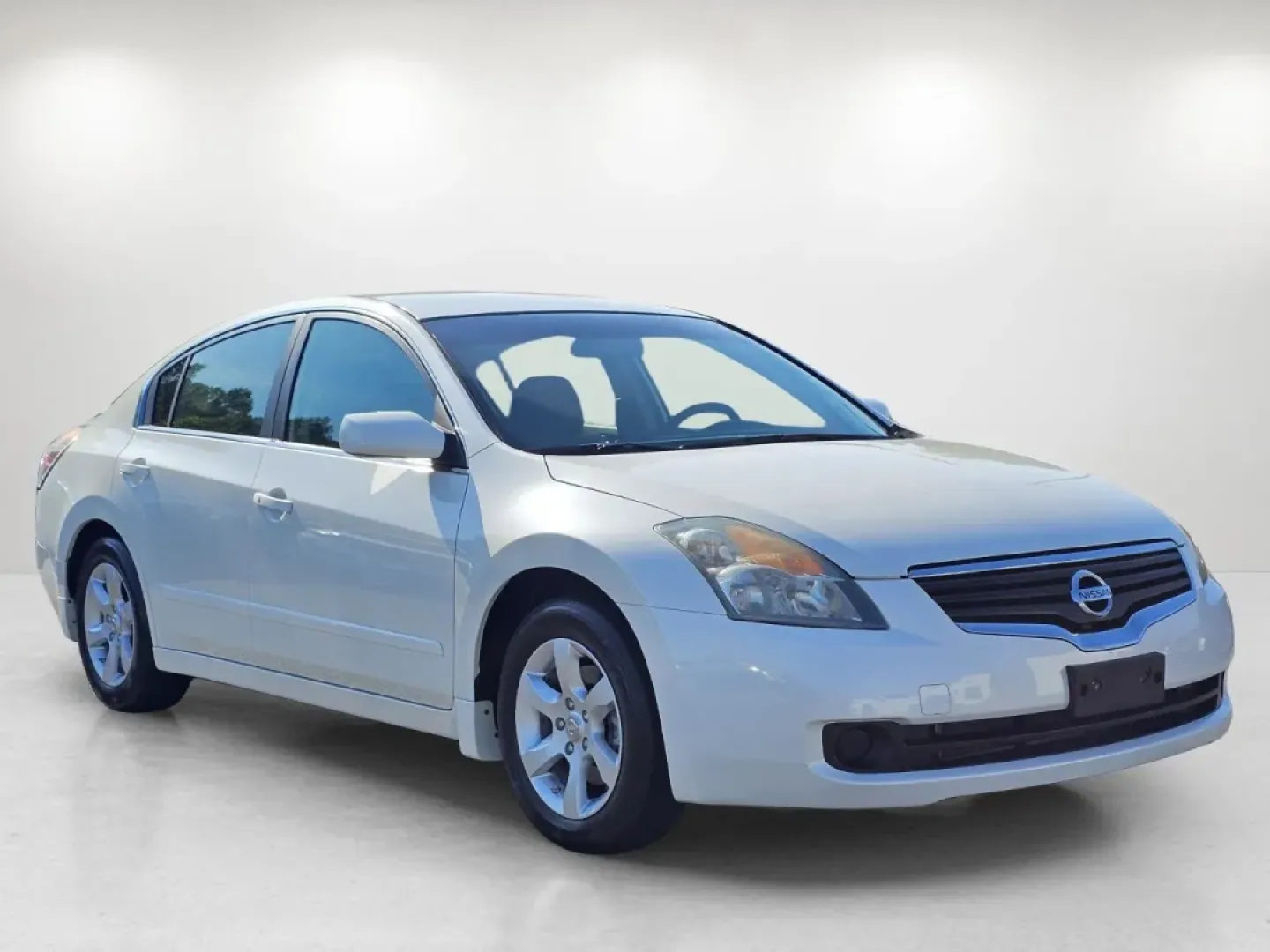 2008 Nissan Altima 2.5 S (1N4AL21E18N) with an Other engine, located at 521 Old Farm Lane Rd, Prattville, AL, 36066, (334) 325-1505, 32.482460, -86.416367 - Introducing the 2008 Nissan Altima the ideal sedan for budget-conscious buyers looking for reliability and comfort without breaking the bank. Perfect for daily commutes or weekend getaways, this vehicle brings together practicality, style, and efficiency. At Gils Auto in Phenix City, AL, we special - Photo#2