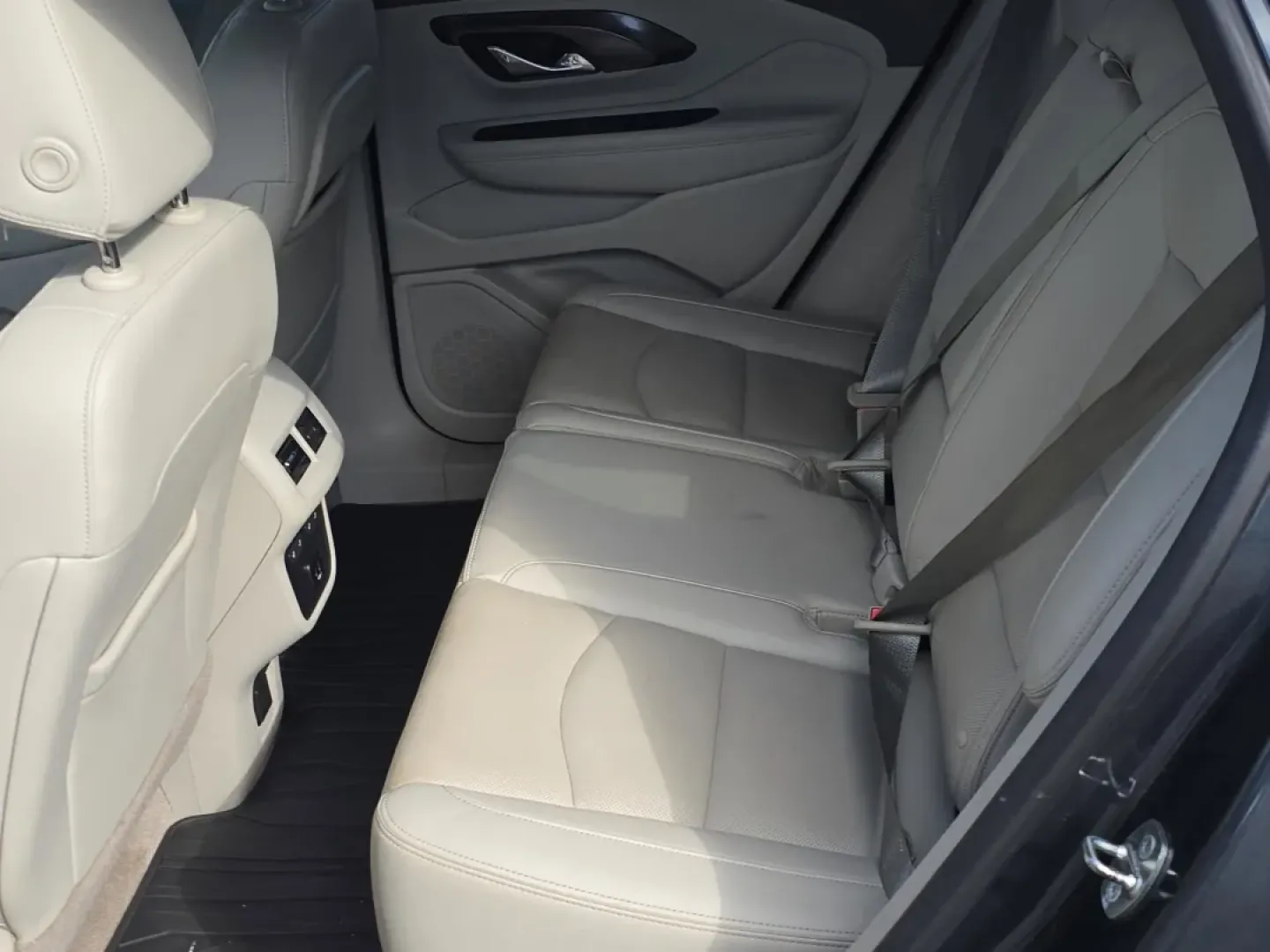 2018 /Light Platinum/Taupe GMC Terrain Denali (3GKALSEX4JL) with an Other engine, located at 3959 U.S. 80 W, Phenix City, AL, 36870, (334) 297-4885, 32.469296, -85.135185 - **Adventure Awaits with the 2018 GMC Terrain Denali at Gils Auto in Phenix City, AL**<br /> <br /> Are you ready to elevate your driving experience? The 2018 GMC Terrain Denali is more than just a stylish SUV; it's your ticket to unforgettable weekend adventures, family road trips, and daily commute - Photo#15