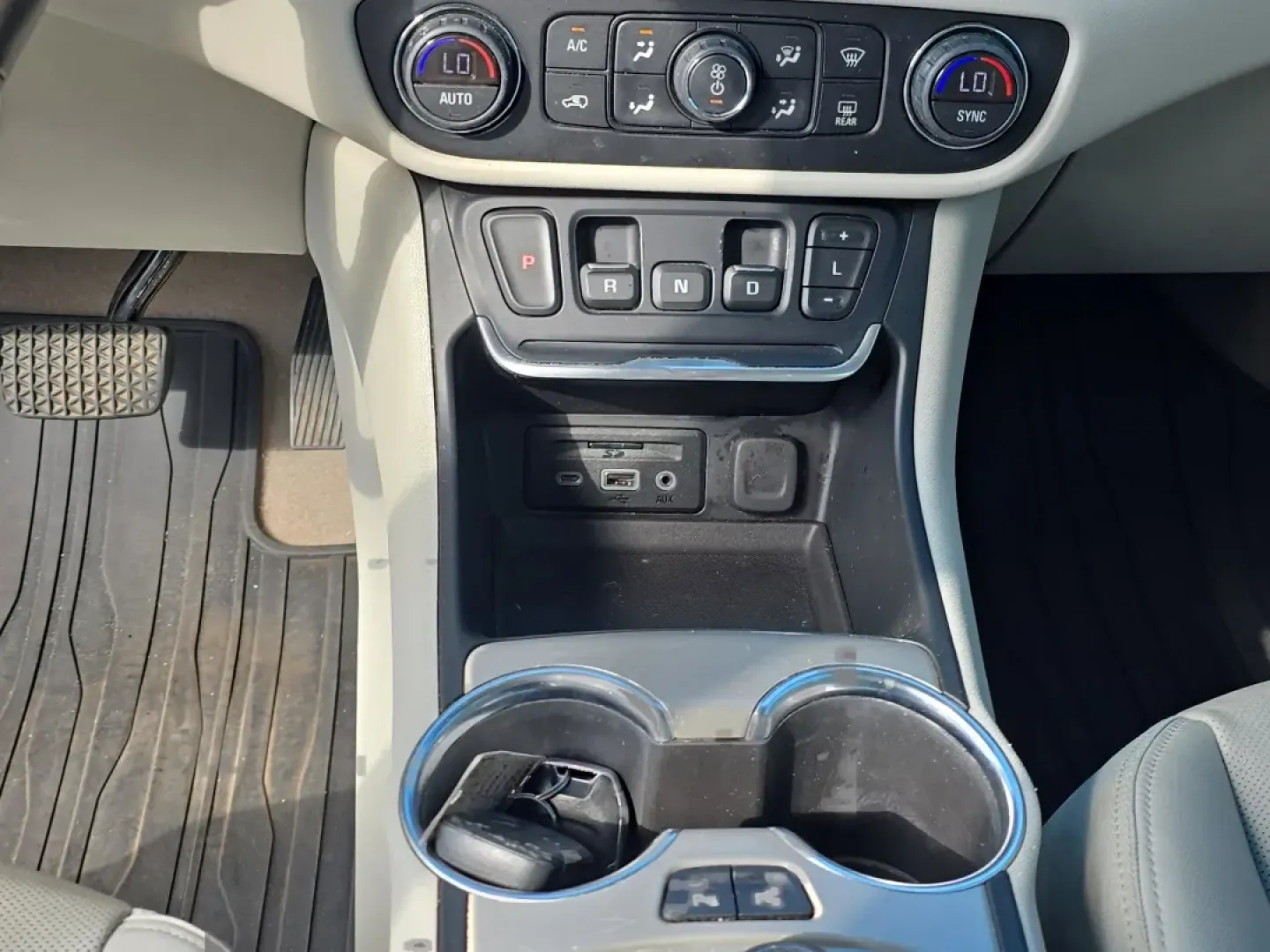 2018 /Light Platinum/Taupe GMC Terrain Denali (3GKALSEX4JL) with an Other engine, located at 3959 U.S. 80 W, Phenix City, AL, 36870, (334) 297-4885, 32.469296, -85.135185 - **Adventure Awaits with the 2018 GMC Terrain Denali at Gils Auto in Phenix City, AL**<br /> <br /> Are you ready to elevate your driving experience? The 2018 GMC Terrain Denali is more than just a stylish SUV; it's your ticket to unforgettable weekend adventures, family road trips, and daily commute - Photo#18