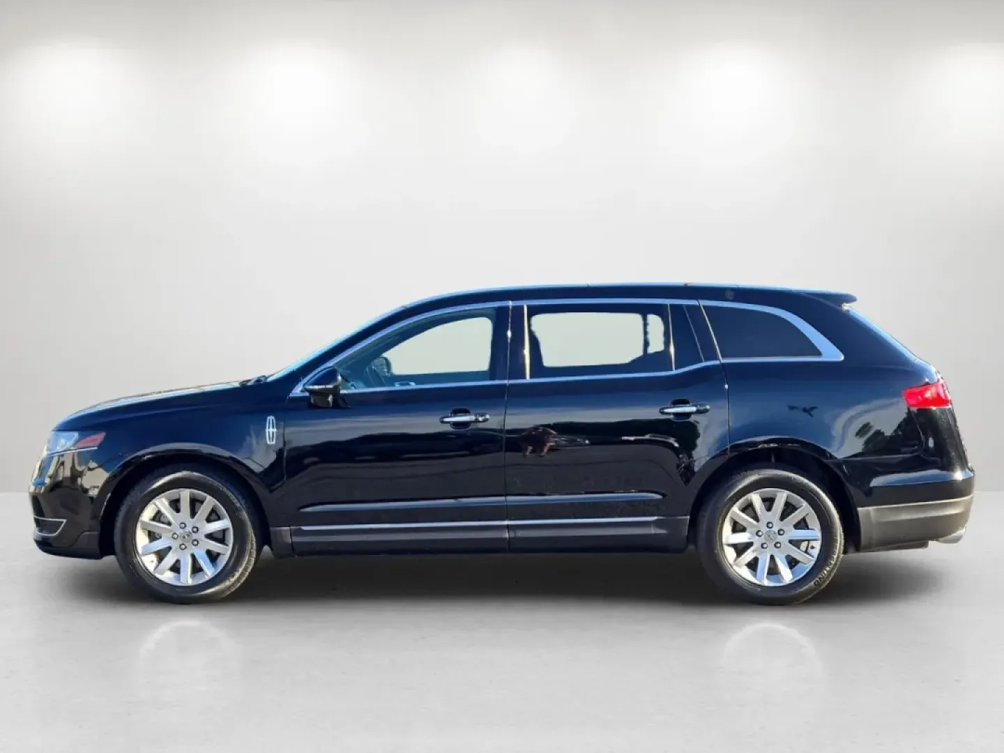2014 Lincoln MKT (2LMHJ5NK0EB) with an Other engine, located at 7000 Northlake Connector, Columbus, GA, 31904, (706) 987-8085, 32.524975, -84.978134 - ### Experience Luxury and Versatility with the 2014 Lincoln MKT at Gils Auto in Phenix City<br /> <br /> Are you searching for a vehicle that seamlessly combines elegance, comfort, and practicality? Look no further than the 2014 Lincoln MKT, now available at Gils Auto in Phenix City, AL! This sporty - Photo#8