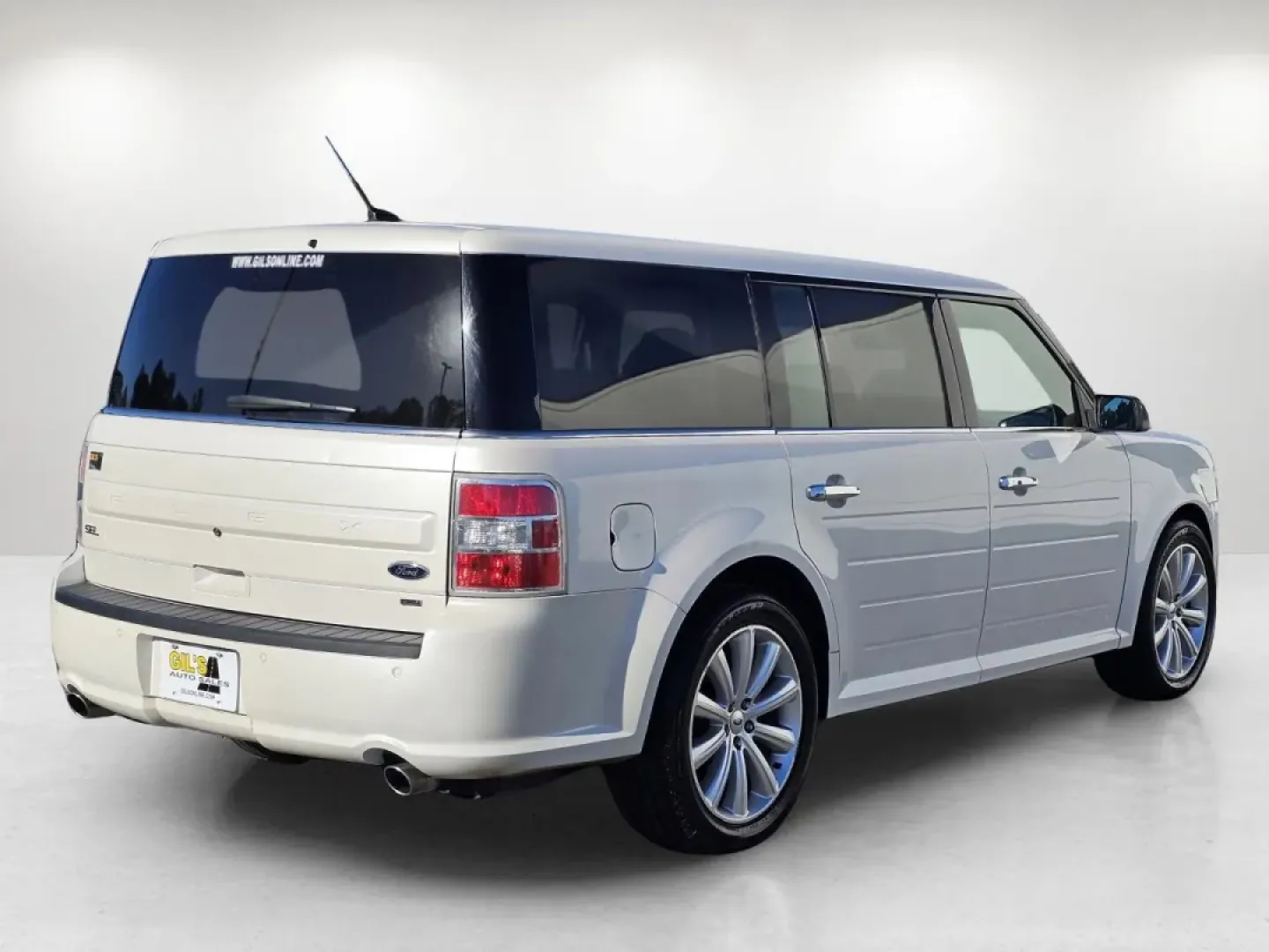 2015 Ford Flex SEL (2FMHK6C84FB) with an Other engine, located at 3959 U.S. 80 W, Phenix City, AL, 36870, (334) 297-4885, 32.469296, -85.135185 - **Discover Adventure with the 2015 Ford Flex SEL at Gils Auto!**<br /> <br /> Are you looking for a versatile vehicle that perfectly complements your active lifestyle? Whether you're a growing family, a weekend adventurer, or someone who simply enjoys the spaciousness of a well-designed crossover, t - Photo#4