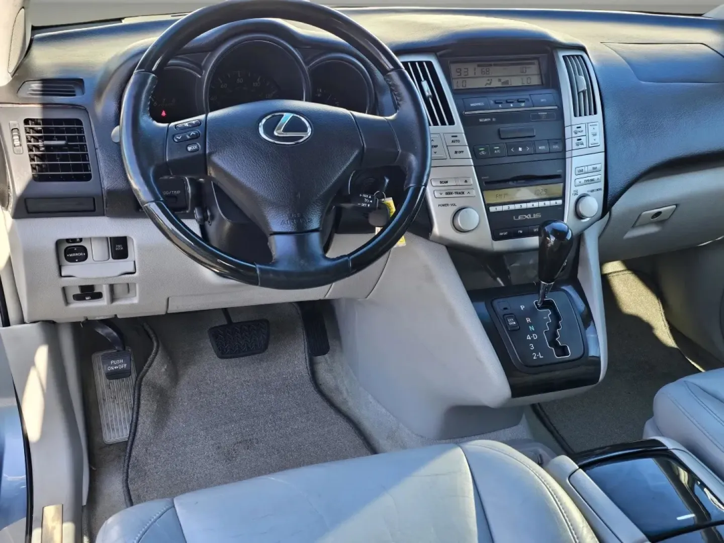 2008 Lexus RX 350 (2T2GK31U08C) with an Other engine, located at 1430 Gateway Drive, Opelika, AL, 36801, (334) 239-0944, 32.637871, -85.409790 - **Elevate Your Lifestyle with the 2008 Lexus RX 350 - The Perfect SUV for Every Adventure!**<br /> <br /> Are you searching for a vehicle that seamlessly combines elegance, comfort, and versatility? Look no further than the stunning 2008 Lexus RX 350, available now at Gils Auto in Phenix City, AL. W - Photo#15