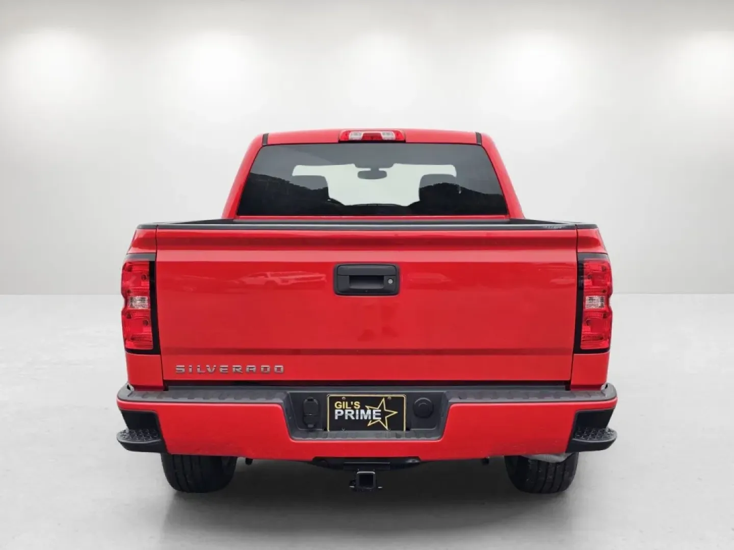 2018 /Dark Ash with Jet Black Interior Accents Chevrolet Silverado 1500 Custom (3GCPCPEC8JG) with an Other engine, located at 7000 Northlake Connector, Columbus, GA, 31904, (706) 987-8085, 32.524975, -84.978134 - **Elevate Your Adventures with the 2018 Chevrolet Silverado 1500 Crew Cab - Your Perfect Pickup for Every Lifestyle!**<br /> <br /> Are you ready to take on the road with confidence? The 2018 Chevrolet Silverado 1500, available at Gils Auto in Phenix City, AL, is designed for those who crave adventu - Photo#5