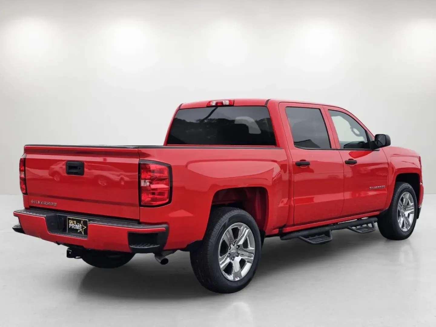 2018 /Dark Ash with Jet Black Interior Accents Chevrolet Silverado 1500 Custom (3GCPCPEC8JG) with an Other engine, located at 3959 U.S. 80 W, Phenix City, AL, 36870, (334) 297-4885, 32.469296, -85.135185 - **Elevate Your Adventures with the 2018 Chevrolet Silverado 1500 Crew Cab - Your Perfect Pickup for Every Lifestyle!**<br /> <br /> Are you ready to take on the road with confidence? The 2018 Chevrolet Silverado 1500, available at Gils Auto in Phenix City, AL, is designed for those who crave adventu - Photo#5