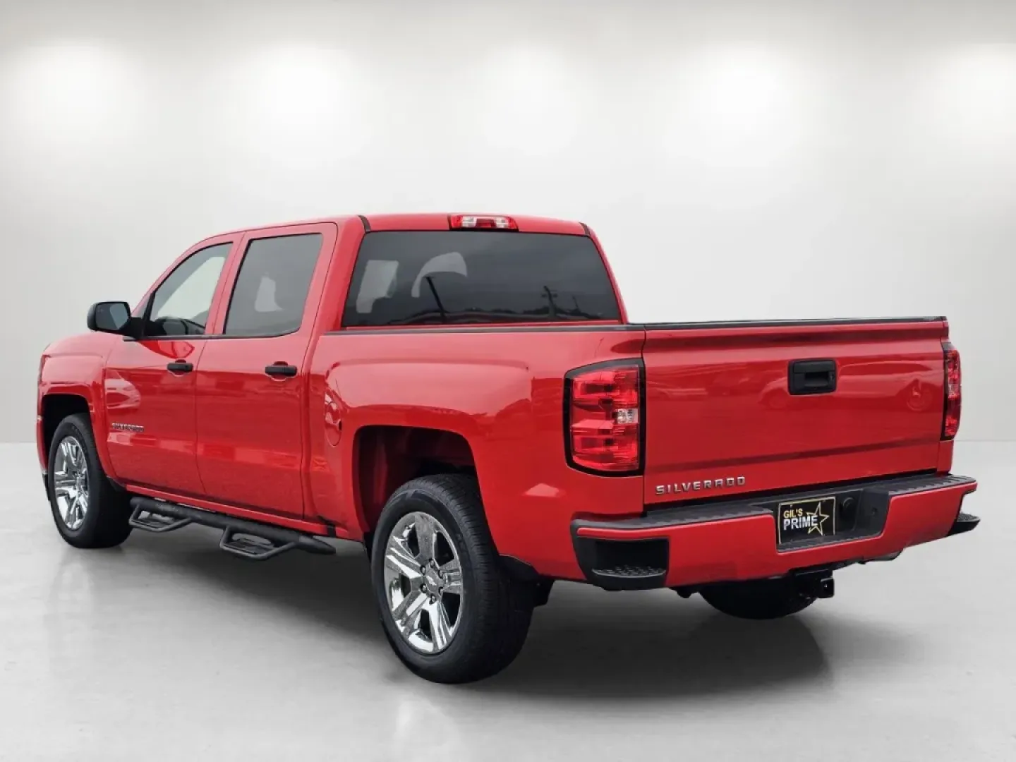 2018 /Dark Ash with Jet Black Interior Accents Chevrolet Silverado 1500 Custom (3GCPCPEC8JG) with an Other engine, located at 3959 U.S. 80 W, Phenix City, AL, 36870, (334) 297-4885, 32.469296, -85.135185 - **Elevate Your Adventures with the 2018 Chevrolet Silverado 1500 Crew Cab - Your Perfect Pickup for Every Lifestyle!**<br /> <br /> Are you ready to take on the road with confidence? The 2018 Chevrolet Silverado 1500, available at Gils Auto in Phenix City, AL, is designed for those who crave adventu - Photo#7