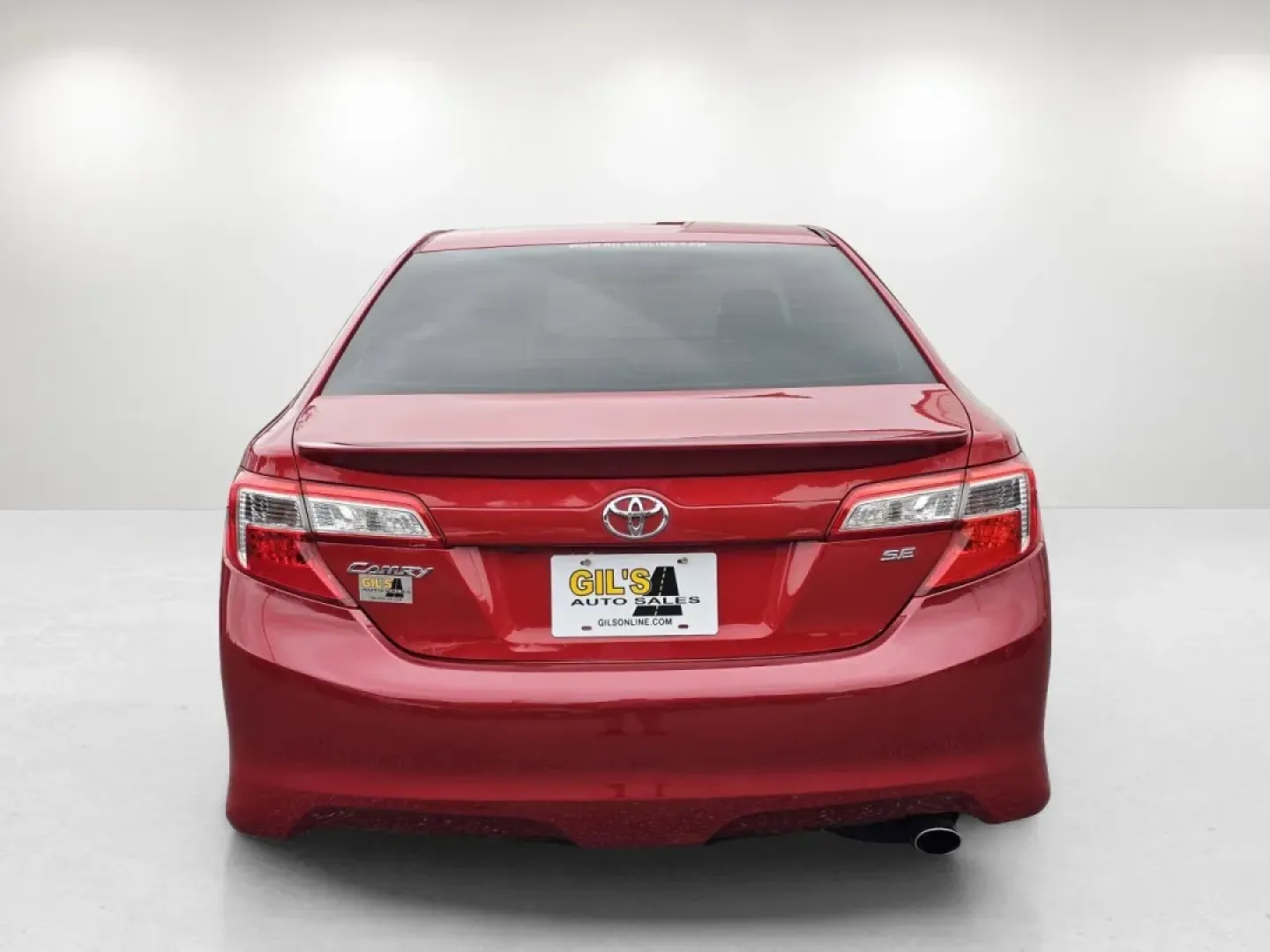 2014 Toyota Camry SE (4T1BF1FK2EU) with an Other engine, located at 1430 Gateway Drive, Opelika, AL, 36801, (334) 239-0944, 32.637871, -85.409790 - **Experience Comfort and Style with the 2014 Toyota Camry SE Perfect for Your Daily Commute!**<br /> <br /> Are you searching for a reliable sedan that combines style, functionality, and affordability? Look no further than this stunning 2014 Toyota Camry SE, available now at Gils Auto in Phenix Cit - Photo#5