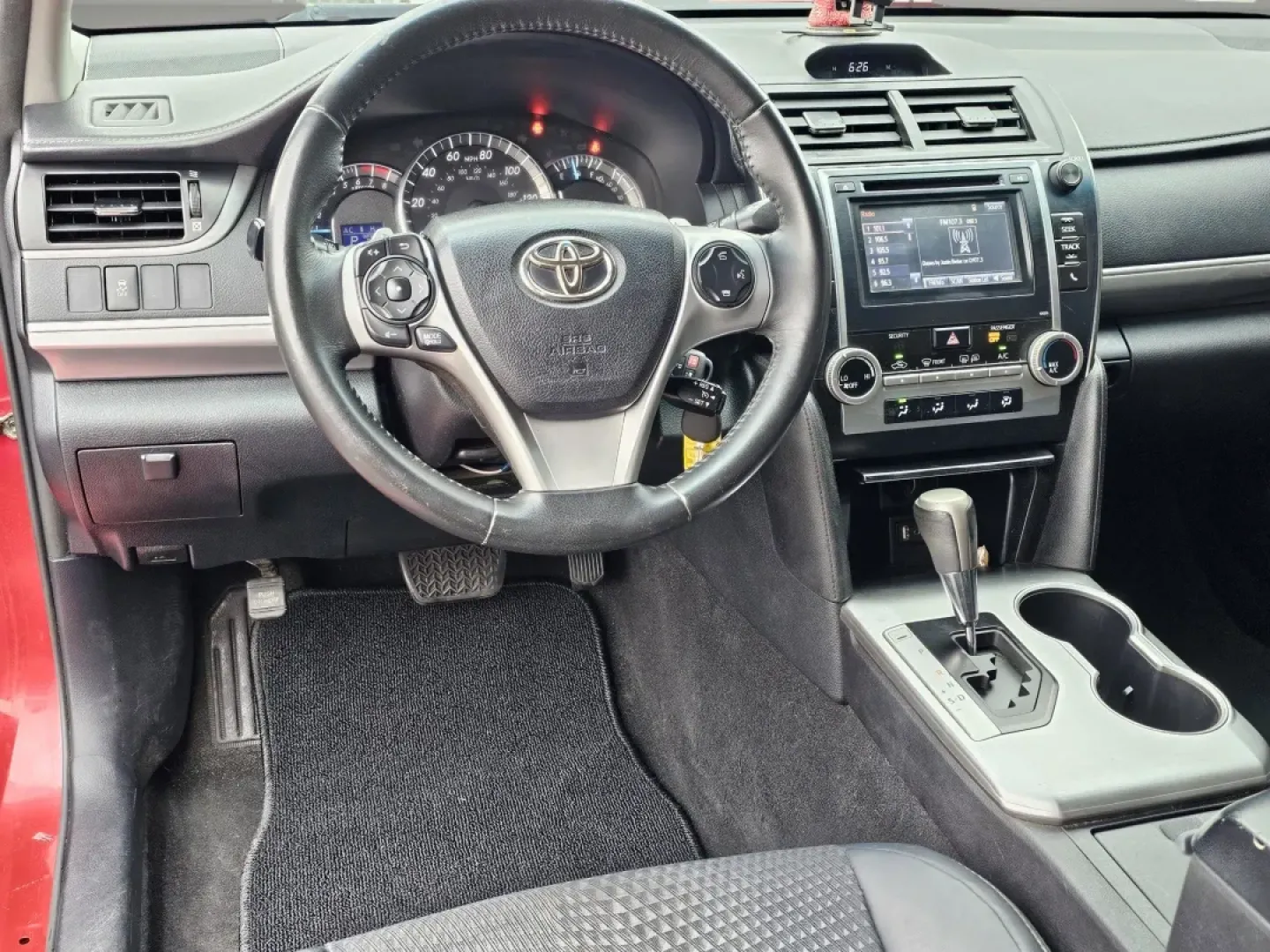 2014 Toyota Camry SE (4T1BF1FK2EU) with an Other engine, located at 1430 Gateway Drive, Opelika, AL, 36801, (334) 239-0944, 32.637871, -85.409790 - **Experience Comfort and Style with the 2014 Toyota Camry SE Perfect for Your Daily Commute!**<br /> <br /> Are you searching for a reliable sedan that combines style, functionality, and affordability? Look no further than this stunning 2014 Toyota Camry SE, available now at Gils Auto in Phenix Cit - Photo#15