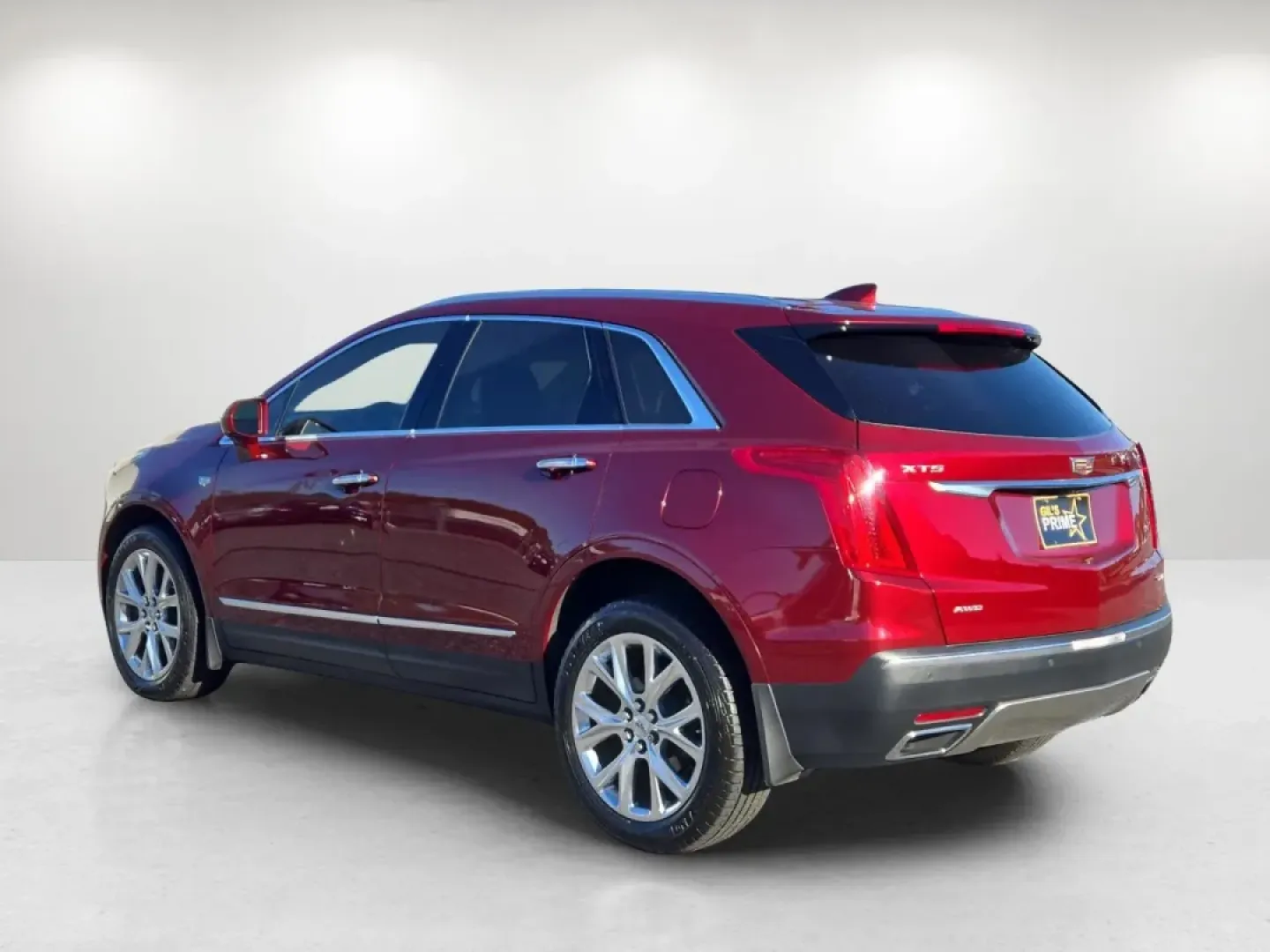 2017 /Maple Sugar Cadillac XT5 Platinum AWD (1GYKNFRS1HZ) with an Other engine, located at 5115 14th Ave., Columbus, GA, 31904, (706) 323-0345, 32.511494, -84.971046 - **Unleash Luxury and Adventure with the 2017 Cadillac XT5 Platinum AWD at Gils Auto!**<br /> <br /> Imagine driving through the vibrant streets of Phenix City, AL, with the wind in your hair and the luxurious comfort of a 2017 Cadillac XT5 Platinum AWD. This SUV is designed for those who crave a lif - Photo#7