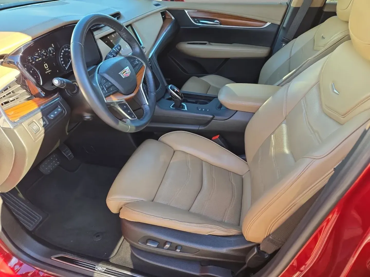 2017 /Maple Sugar Cadillac XT5 Platinum AWD (1GYKNFRS1HZ) with an Other engine, located at 5115 14th Ave., Columbus, GA, 31904, (706) 323-0345, 32.511494, -84.971046 - **Unleash Luxury and Adventure with the 2017 Cadillac XT5 Platinum AWD at Gils Auto!**<br /> <br /> Imagine driving through the vibrant streets of Phenix City, AL, with the wind in your hair and the luxurious comfort of a 2017 Cadillac XT5 Platinum AWD. This SUV is designed for those who crave a lif - Photo#11