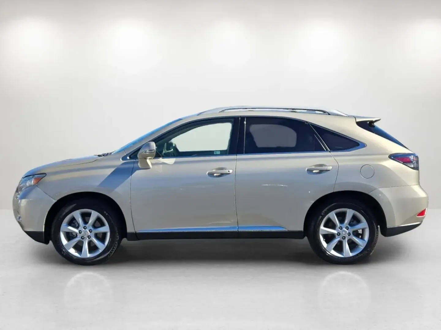 2011 Lexus RX 350 (2T2ZK1BA3BC) with an Other engine, located at 7000 Northlake Connector, Columbus, GA, 31904, (706) 987-8085, 32.524975, -84.978134 - **Explore Luxury and Comfort with the 2011 Lexus RX 350 at Gils Auto in Phenix City, AL**<br /> <br /> Imagine yourself behind the wheel of a luxurious SUV that perfectly balances style, comfort, and practicality. The 2011 Lexus RX 350 is not just a vehicle; it's a lifestyle upgrade. Whether you're - Photo#8