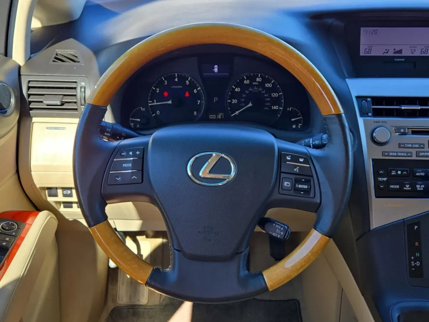 2011 Lexus RX 350 (2T2ZK1BA3BC) with an Other engine, located at 7000 Northlake Connector, Columbus, GA, 31904, (706) 987-8085, 32.524975, -84.978134 - **Explore Luxury and Comfort with the 2011 Lexus RX 350 at Gils Auto in Phenix City, AL**<br /> <br /> Imagine yourself behind the wheel of a luxurious SUV that perfectly balances style, comfort, and practicality. The 2011 Lexus RX 350 is not just a vehicle; it's a lifestyle upgrade. Whether you're - Photo#15