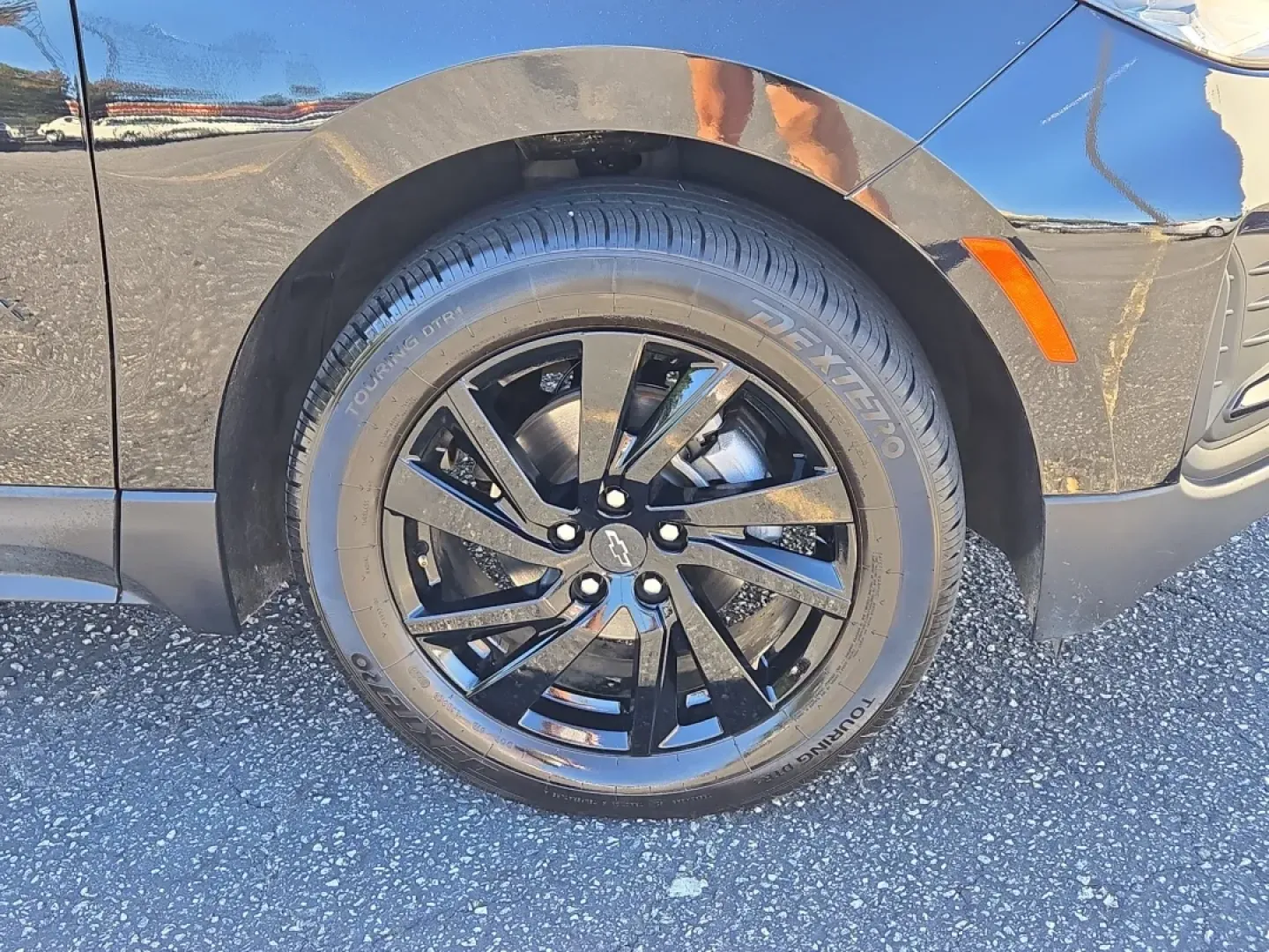 2024 /Medium Ash Gray Chevrolet Equinox LS (3GNAXHEG5RL) with an Other engine, located at 7000 Northlake Connector, Columbus, GA, 31904, (706) 987-8085, 32.524975, -84.978134 - Are you ready to elevate your daily commute or embark on weekend adventures? The 2024 Chevrolet Equinox LS, available at Gils Auto in Phenix City, AL, is the perfect blend of style, comfort, and functionality. Whether you're a growing family seeking a spacious SUV or a budget-conscious buyer looking - Photo#2