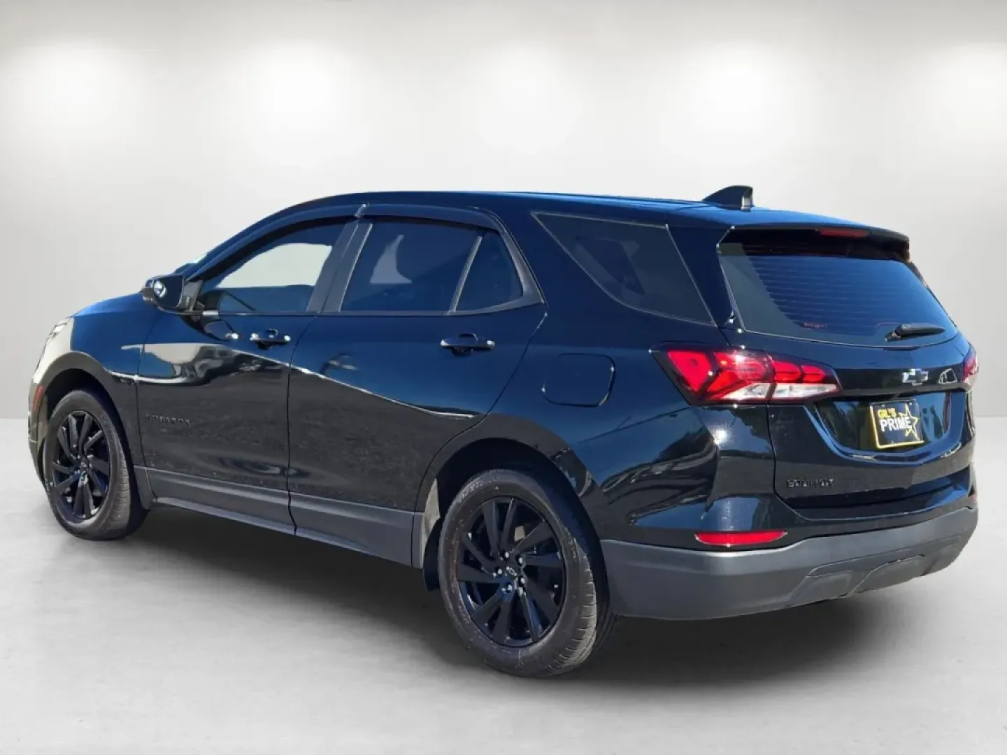 2024 /Medium Ash Gray Chevrolet Equinox LS (3GNAXHEG5RL) with an Other engine, located at 7000 Northlake Connector, Columbus, GA, 31904, (706) 987-8085, 32.524975, -84.978134 - Are you ready to elevate your daily commute or embark on weekend adventures? The 2024 Chevrolet Equinox LS, available at Gils Auto in Phenix City, AL, is the perfect blend of style, comfort, and functionality. Whether you're a growing family seeking a spacious SUV or a budget-conscious buyer looking - Photo#7