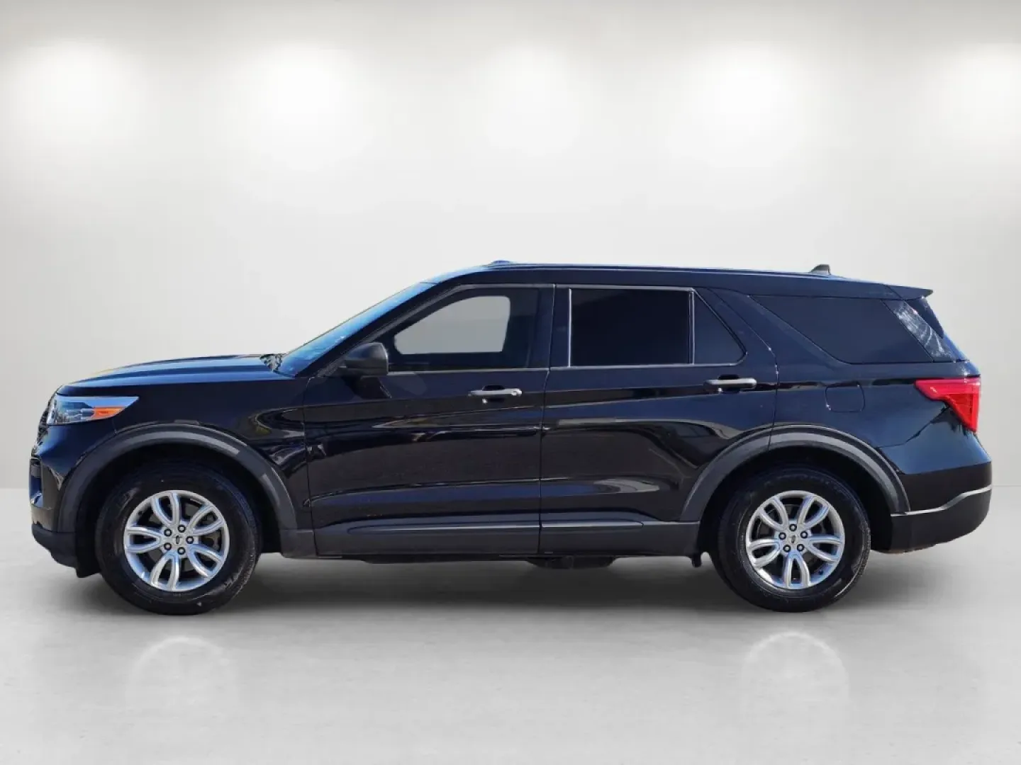 2021 Ford Explorer Base (1FMSK7BH0MG) with an Other engine, located at 521 Old Farm Lane Rd, Prattville, AL, 36066, (334) 325-1505, 32.482460, -86.416367 - **Adventure Awaits with the 2021 Ford Explorer! Perfectly Equipped for Families and Road Trips!**<br /> <br /> Are you ready to elevate your family adventures or daily commutes? Look no further than this stunning 2021 Ford Explorer, available now at Gils Auto in Prattville, AL. This versatile SUV, w - Photo#7