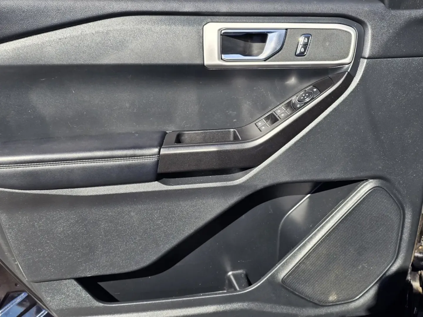 2021 Ford Explorer Base (1FMSK7BH0MG) with an Other engine, located at 521 Old Farm Lane Rd, Prattville, AL, 36066, (334) 325-1505, 32.482460, -86.416367 - **Adventure Awaits with the 2021 Ford Explorer! Perfectly Equipped for Families and Road Trips!**<br /> <br /> Are you ready to elevate your family adventures or daily commutes? Look no further than this stunning 2021 Ford Explorer, available now at Gils Auto in Prattville, AL. This versatile SUV, w - Photo#8