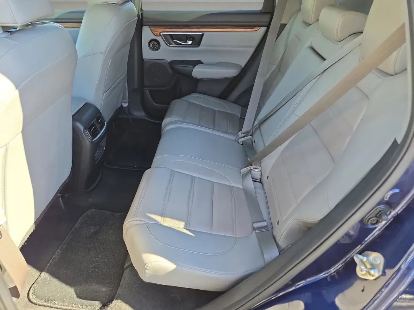 2019 Honda CR-V Touring (7FARW1H97KE) with an Other engine, located at 804 22nd Ave, Phenix City, AL, 36870, (334) 297-1860, 32.484749, -85.024475 - **Discover Adventure with the 2019 Honda CR-V Touring at Gils Auto Your Gateway to Affordable, Reliable Driving!**<br /> <br /> Are you ready to elevate your driving experience and embrace your next adventure? Look no further than this stunning 2019 Honda CR-V in captivating blue, available now at - Photo#12