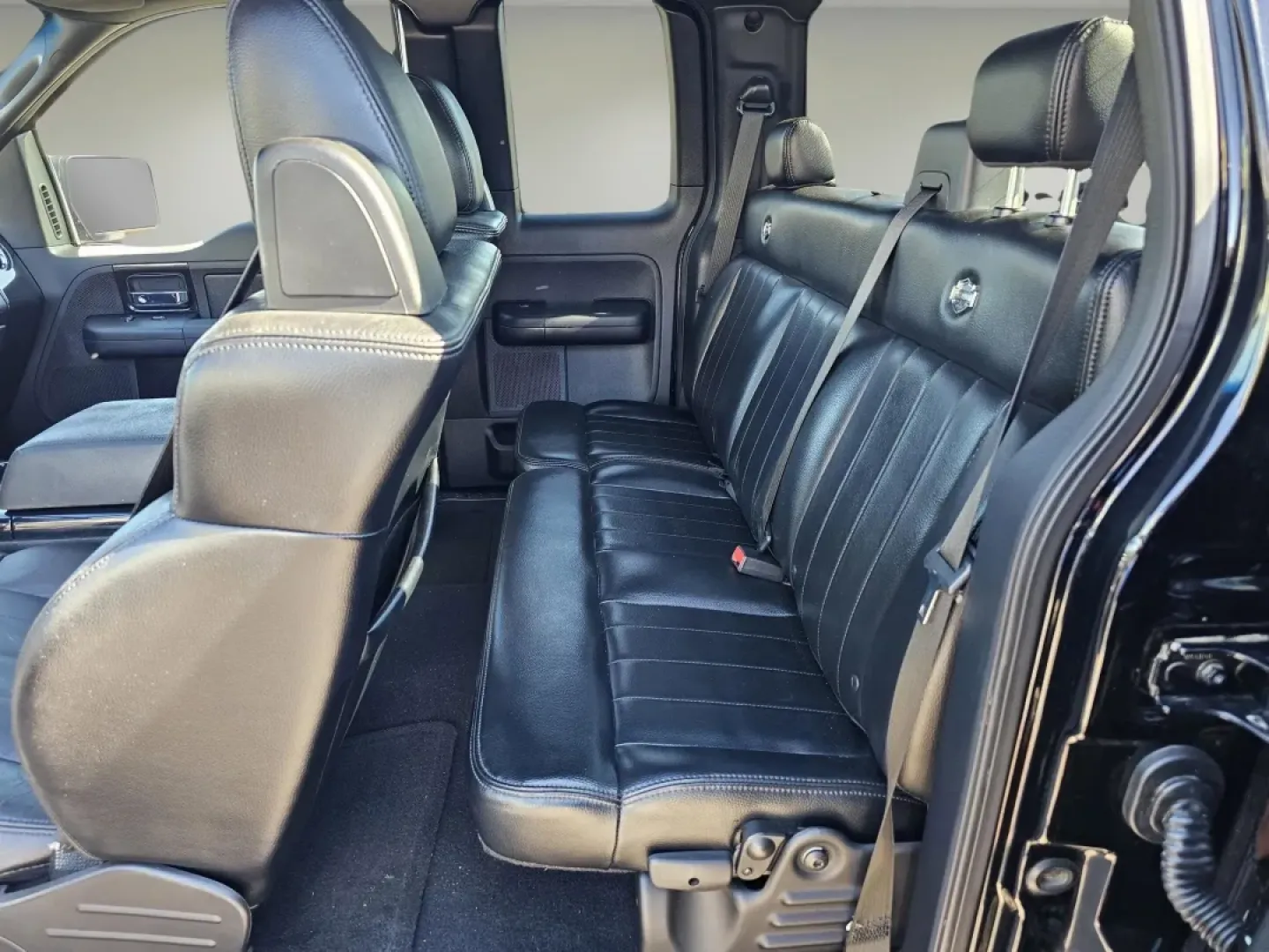 2006 Ford F-150 Harley-Davidson (1FTRX12526F) with an Other engine, located at 521 Old Farm Lane Rd, Prattville, AL, 36066, (334) 325-1505, 32.482460, -86.416367 - **Unleash Your Adventures with the 2006 Ford F-150 Extended Cab Pickup from Gils Auto - Prattville!**<br /> <br /> Are you ready to elevate your outdoor adventures or enhance your daily commute? The 2006 Ford F-150 Extended Cab Pickup is more than just a vehicle; it's your ticket to freedom and flex - Photo#15