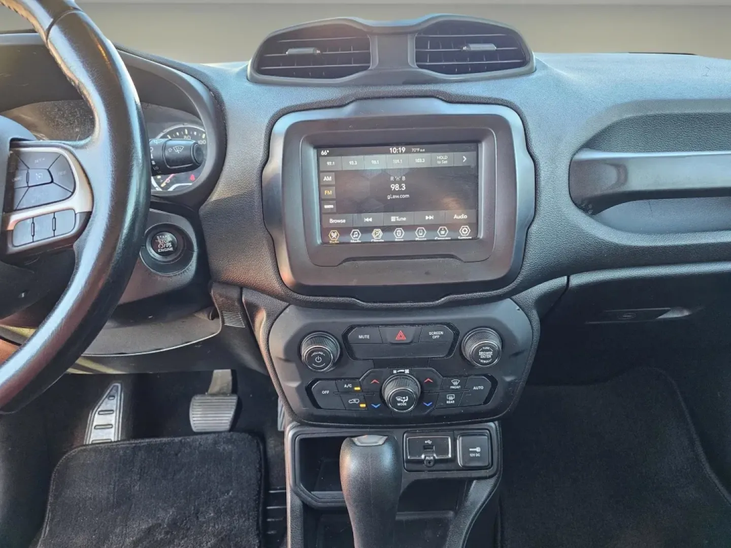 2018 /Black Jeep Renegade Latitude (ZACCJABB4JP) with an Other engine, located at 5115 14th Ave., Columbus, GA, 31904, (706) 323-0345, 32.511494, -84.971046 - Are you ready to take your adventures off the beaten path? The 2018 Jeep Renegade Latitude is the perfect crossover for those who crave exploration and value comfort and style. Whether you're navigating the bustling streets of Phenix City or heading out on a weekend getaway to the nearby Lake Oliver - Photo#10