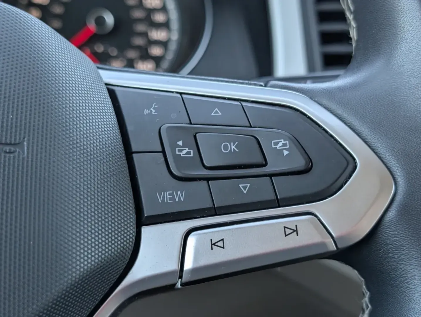 2021 /Shetland Beige Volkswagen Atlas 2.0T SE (1V2DP2CA2MC) with an Other engine, located at 5115 14th Ave., Columbus, GA, 31904, (706) 323-0345, 32.511494, -84.971046 - ### Experience Family Adventures with the 2021 Volkswagen Atlas at Gils Auto!<br /> <br /> Are you searching for the perfect family SUV that combines style, safety, and comfort? Look no further than the 2021 Volkswagen Atlas 2.0T SE, available now at Gils Auto in Phenix City, Alabama. This spacious - Photo#19