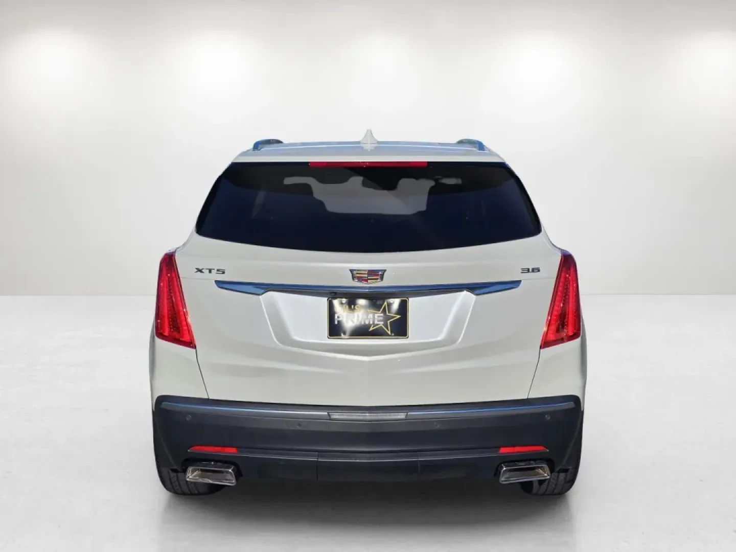 2018 /Cirrus Cadillac XT5 Luxury FWD (1GYKNCRS4JZ) with an Other engine, located at 804 22nd Ave, Phenix City, AL, 36870, (334) 297-1860, 32.484749, -85.024475 - **Experience Luxury on Every Adventure with the 2018 Cadillac XT5** <br /> Are you in search of the perfect vehicle to elevate your daily commute while providing versatility for weekend getaways? Look no further than the stunning 2018 Cadillac XT5 Luxury FWD, available now at Gils Auto in Phenix Ci - Photo#5