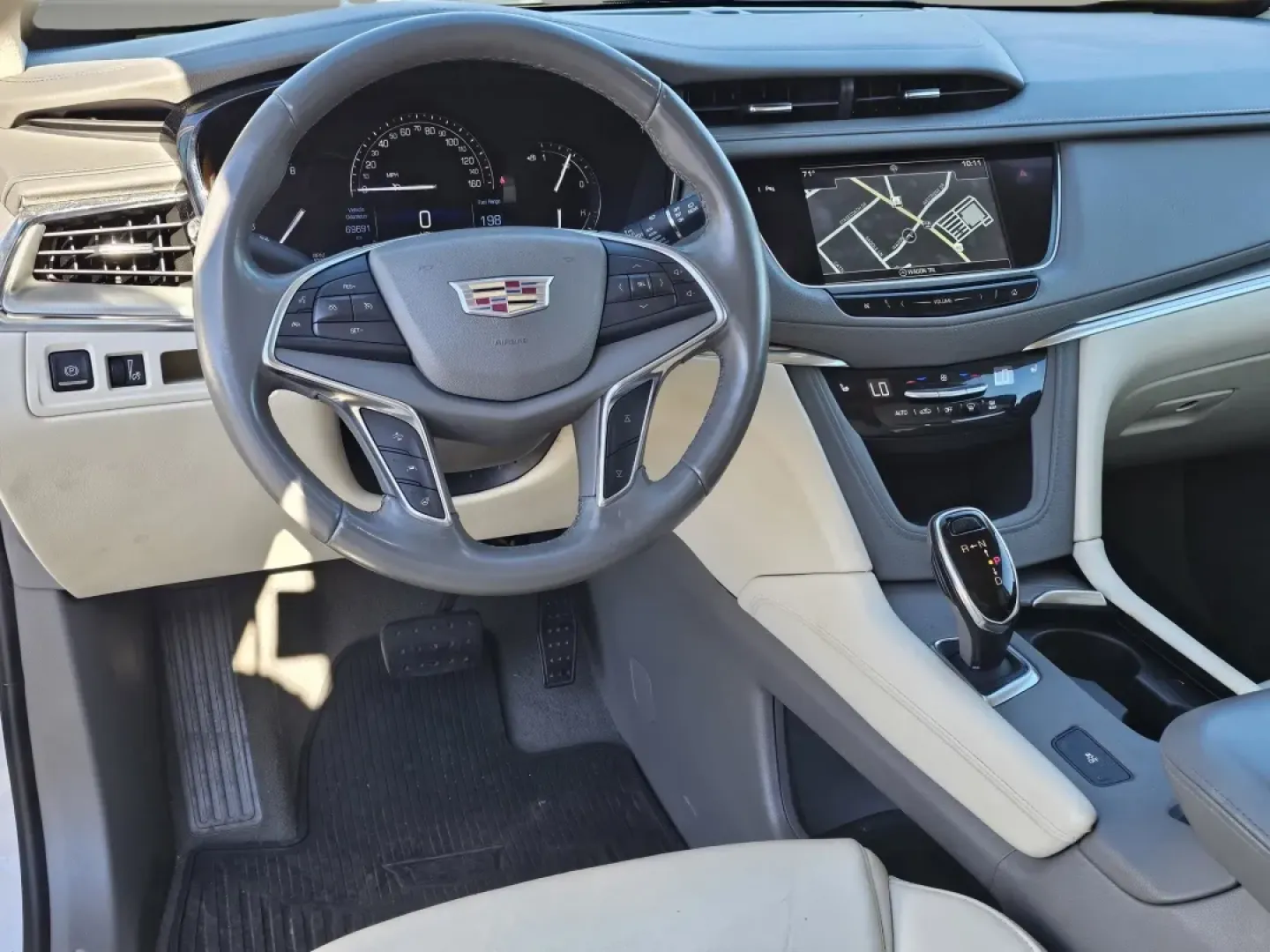 2018 /Cirrus Cadillac XT5 Luxury FWD (1GYKNCRS4JZ) with an Other engine, located at 804 22nd Ave, Phenix City, AL, 36870, (334) 297-1860, 32.484749, -85.024475 - **Experience Luxury on Every Adventure with the 2018 Cadillac XT5** <br /> Are you in search of the perfect vehicle to elevate your daily commute while providing versatility for weekend getaways? Look no further than the stunning 2018 Cadillac XT5 Luxury FWD, available now at Gils Auto in Phenix Ci - Photo#15