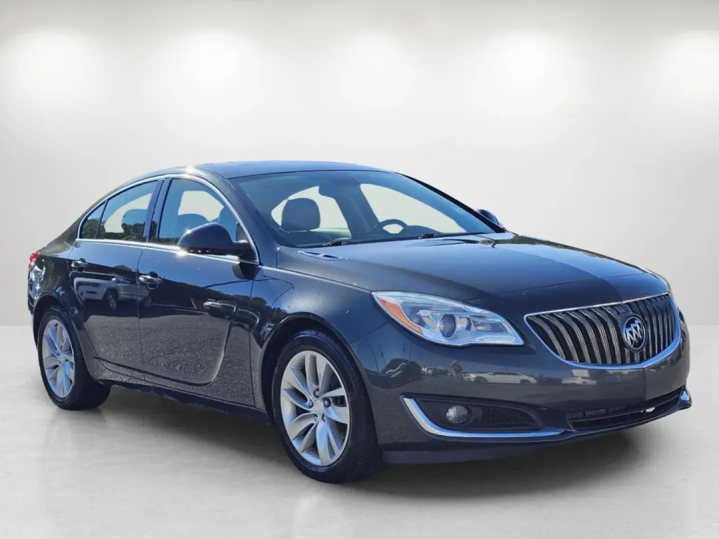 2015 /Ebony Buick Regal Premium I (2G4GN5EX3F9) with an Other engine, located at 1430 Gateway Drive, Opelika, AL, 36801, (334) 239-0944, 32.637871, -85.409790 - Are you ready to elevate your driving experience while enjoying comfort, style, and technology? Whether you're commuting to work, taking the kids to soccer practice, or planning a weekend getaway, the 2015 Buick Regal Premium I is the perfect sedan for your lifestyle. This stunning vehicle combines - Photo#2